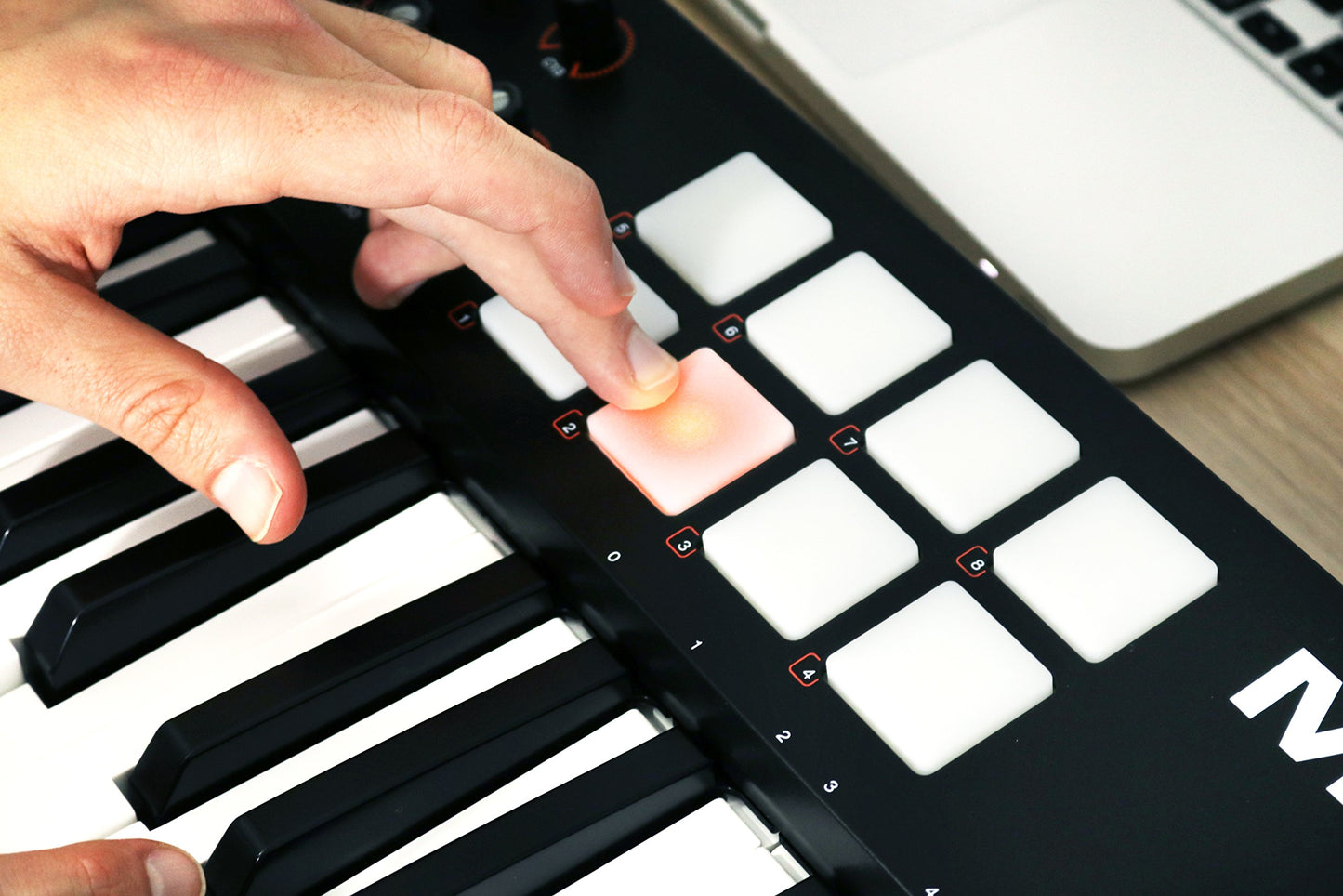 M-Audio Oxygen 61 MKIV Controlador deTeclado USB de 61 Teclas