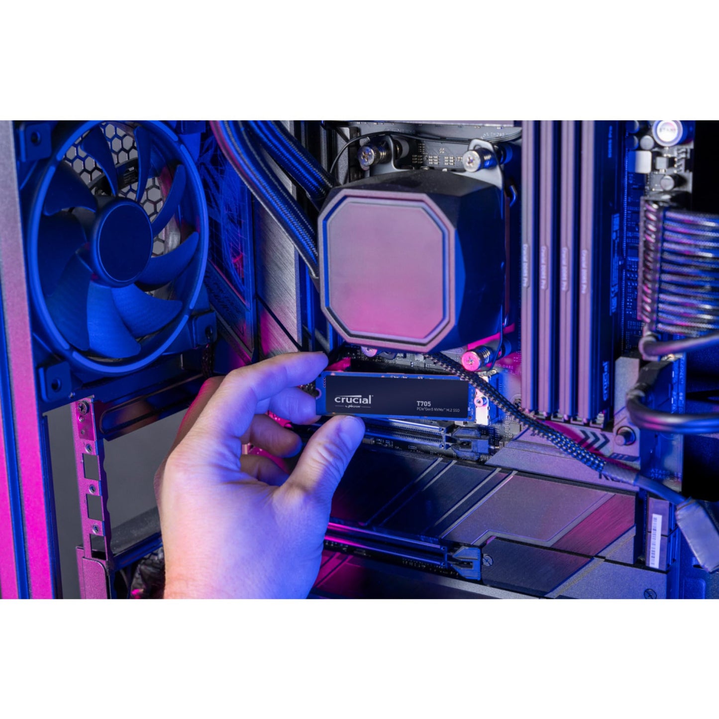 Crucial T705 2TB PCIe Gen5 NVMe M.2 SSD - hasta 14.500 MB/s - Listo para Juegos - Unidad Interna de Estado sólido (PC) - +1mo Adobe CC - CT2000T705SSD3