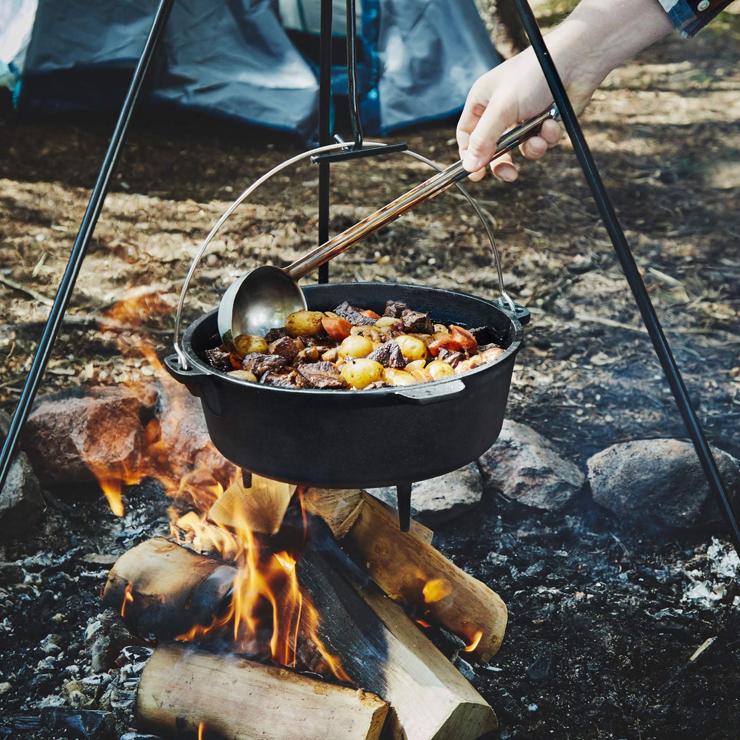 Uno Casa Olla holandesa de hierro fundido para camping - Olla con tapa presazonada de 5,6 litros ideal para ir de acampada