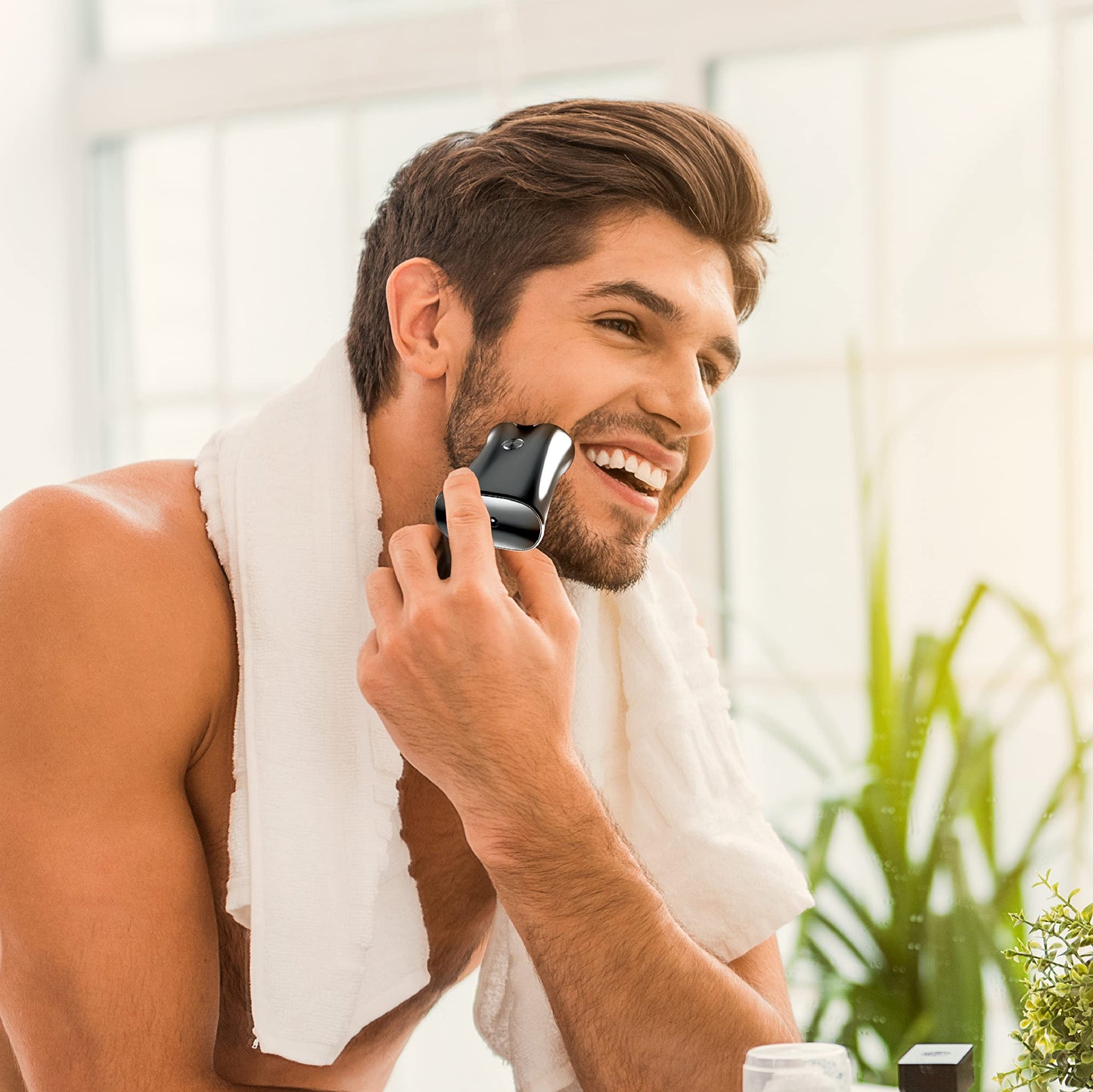Perry Ellis Afeitadora Eléctrica para Hombre Con Cuchillas Giratorias Gemelas, Inalámbrica Portátil, Navaja Eléctrica de Viaje para Cara de Hombre, Afeitadora Recargable Usb, Cabezales de Afeitar Flot