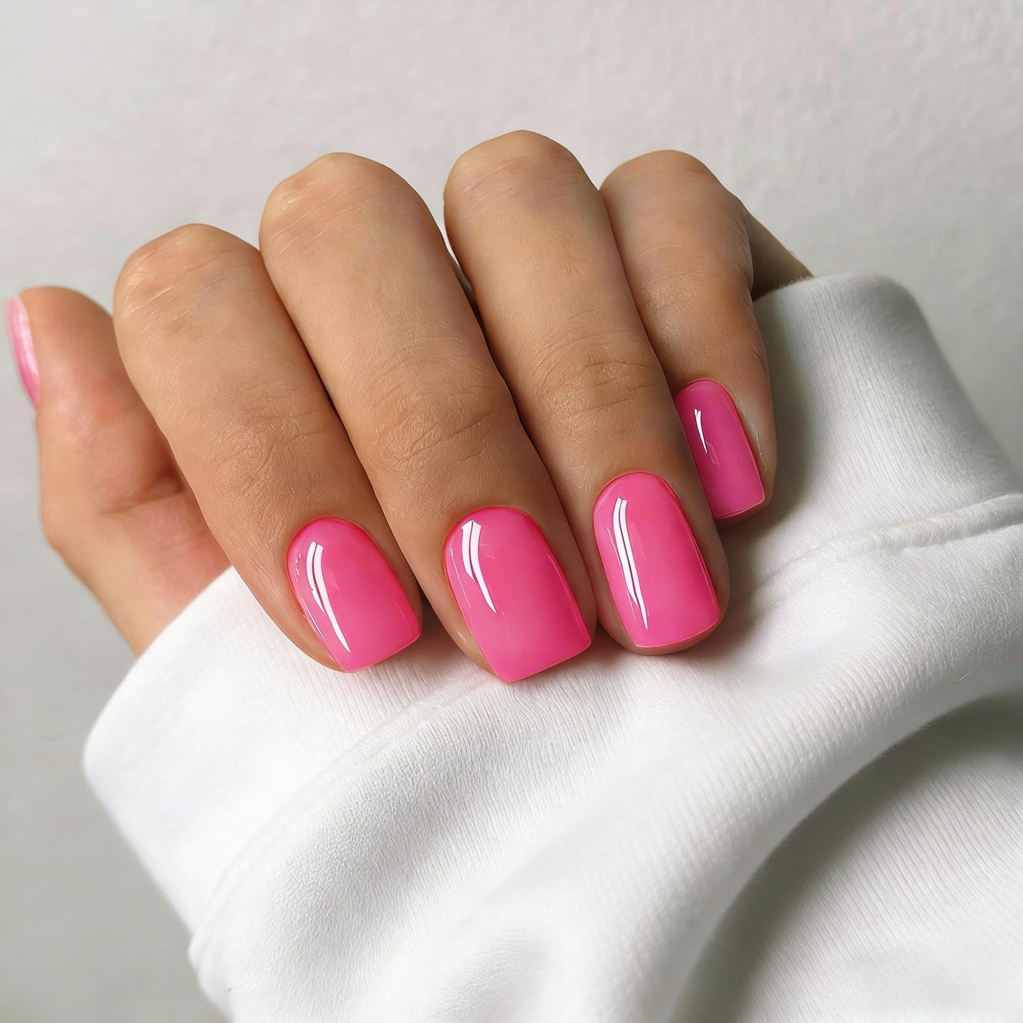 SXVME Uñas postizas cortas cuadradas de gel suave, 30 piezas, 15 tamaños, rosa fucsia, uñas postizas cortas, reutilizables, gruesas, con pegamento, vibrantes.