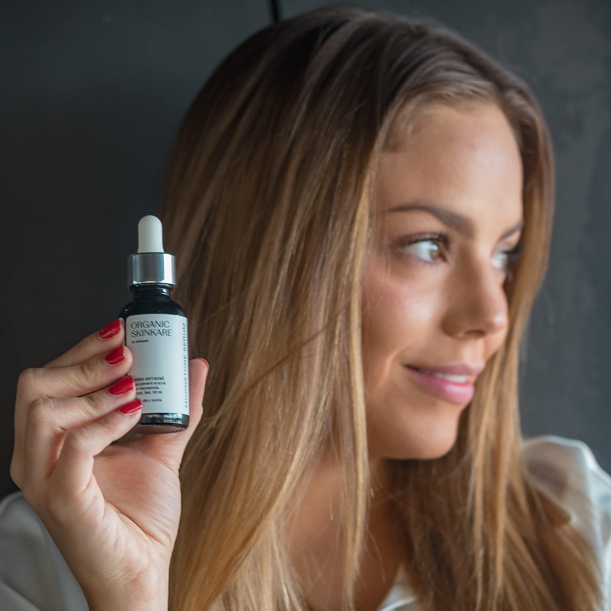 ORGANIC SKINKARE BY DERMANK Suero Anti-Acné | Suero Facial Orgánico| Ácido Salicílico 1% | Ácido Lactico 1% | Reduce Espinillas y Minimiza Poros | Seborregulador | Ayuda en el Tratamiento y Prevención de Acné | Suero contra espinillas - 30ml | Facial Moon