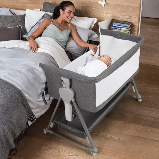 Cowiewie - Moisés para cama de noche, con 7 altura ajustable, moisés de noche para bebé con almacenamiento, malla transpirable y colchón, cuna portátil fácil de plegar (pirámide gris oscuro)