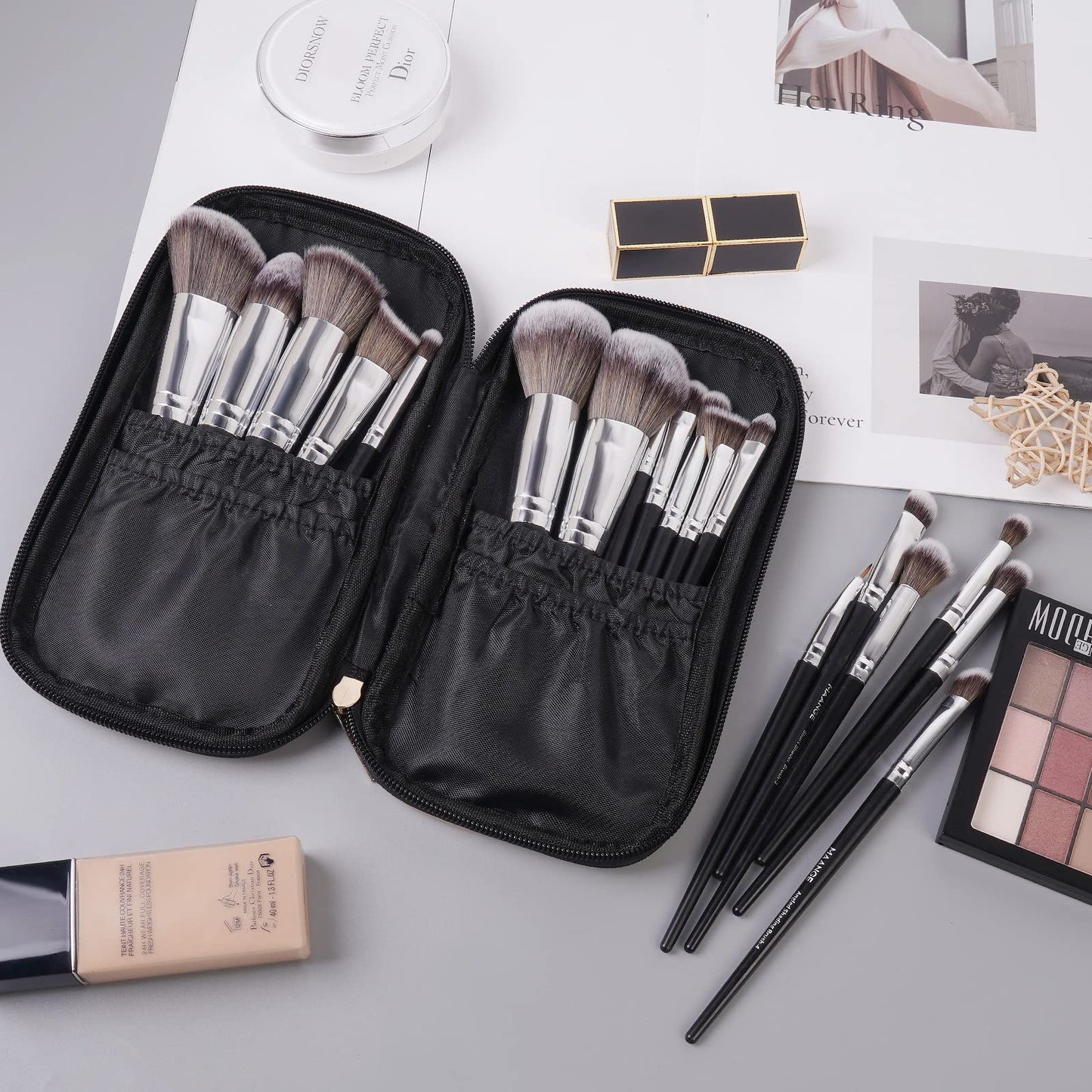 Brochas de Maquillaje con Estuche 18 Piezas Set de Brochas para Maquillaje Profesional Juego de Brochas Kabuki Sintético Premium Sombra de Ojos en Polvo para Base de Maquillaje (Plata negro)
