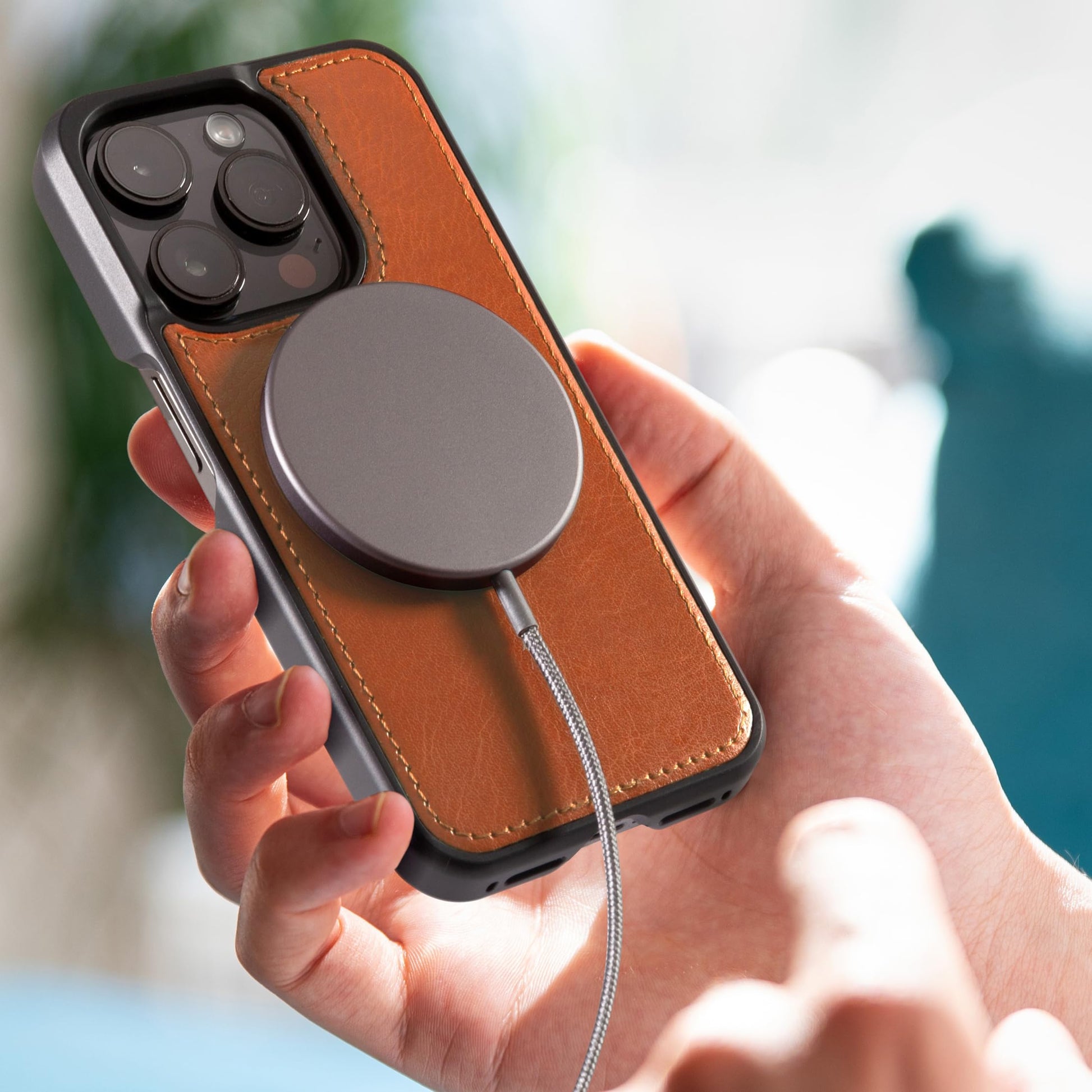 Cargador Inalámbrico Magnético dreem Empower Caramelo Piel Vegana Certificación Qi para iPhone