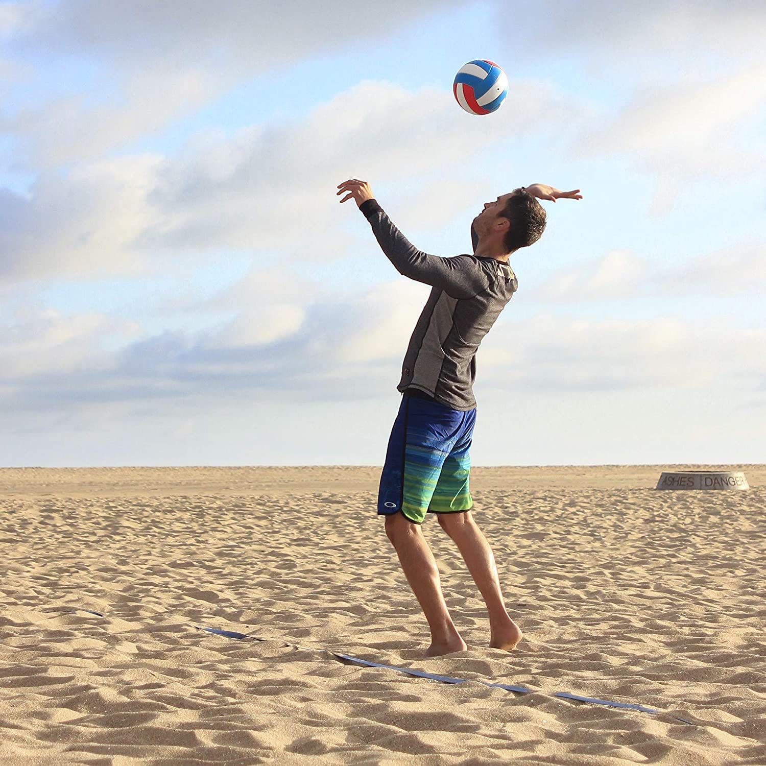 GoSports - Voleibol recreativo Suave al Tacto, tamaño regulatorio para Jugar en Interiores o Exteriores, Incluye Bomba de Bola (Paquete de 6)