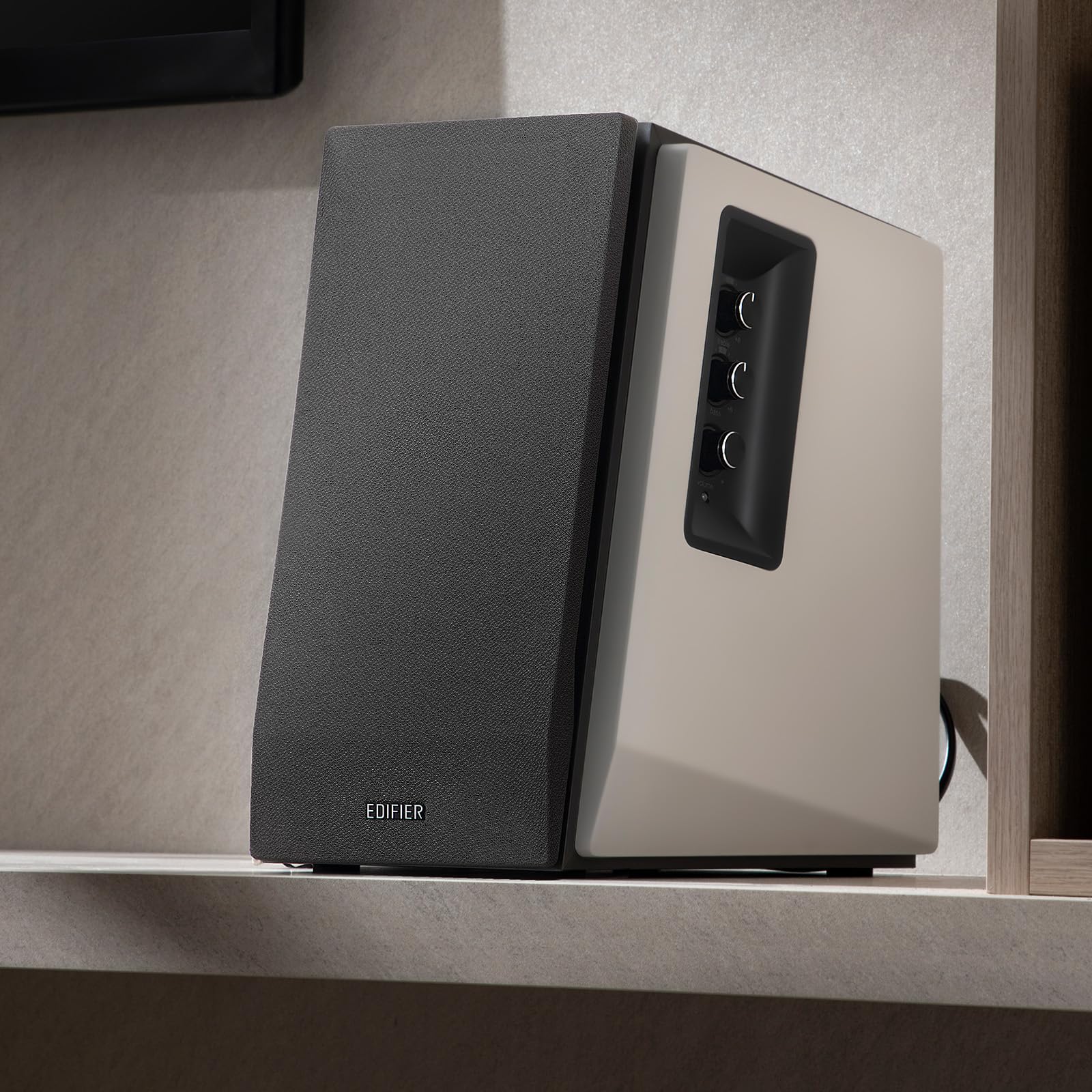 Monitores de Estudio Edifier Blanco Altavoces de Estantería Bluetooth Activo 2.0 66W RMS Caja de Madera