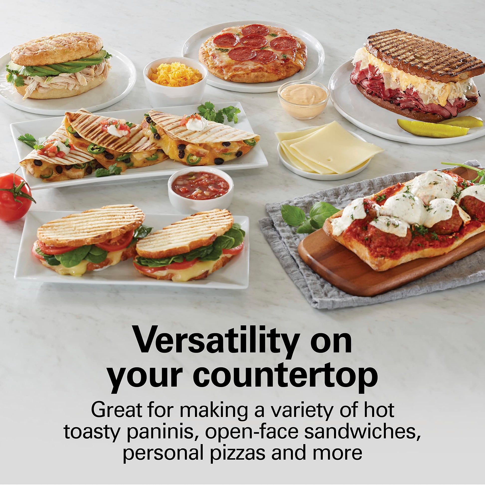Hamilton Beach Sandwichera, Prensa para Panini, para Cualquier Espesor de Sándwich, Parrillas Antiadherentes de 25.4 x 20.32 Centímetros, Roja (25462Z)