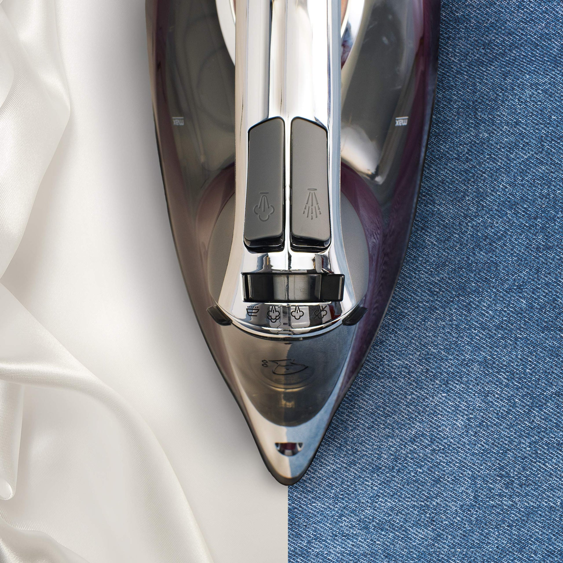 Plancha de Vapor Black + Decker Azul con Temperatura Avanzada y Máxima Protección contra Quemaduras