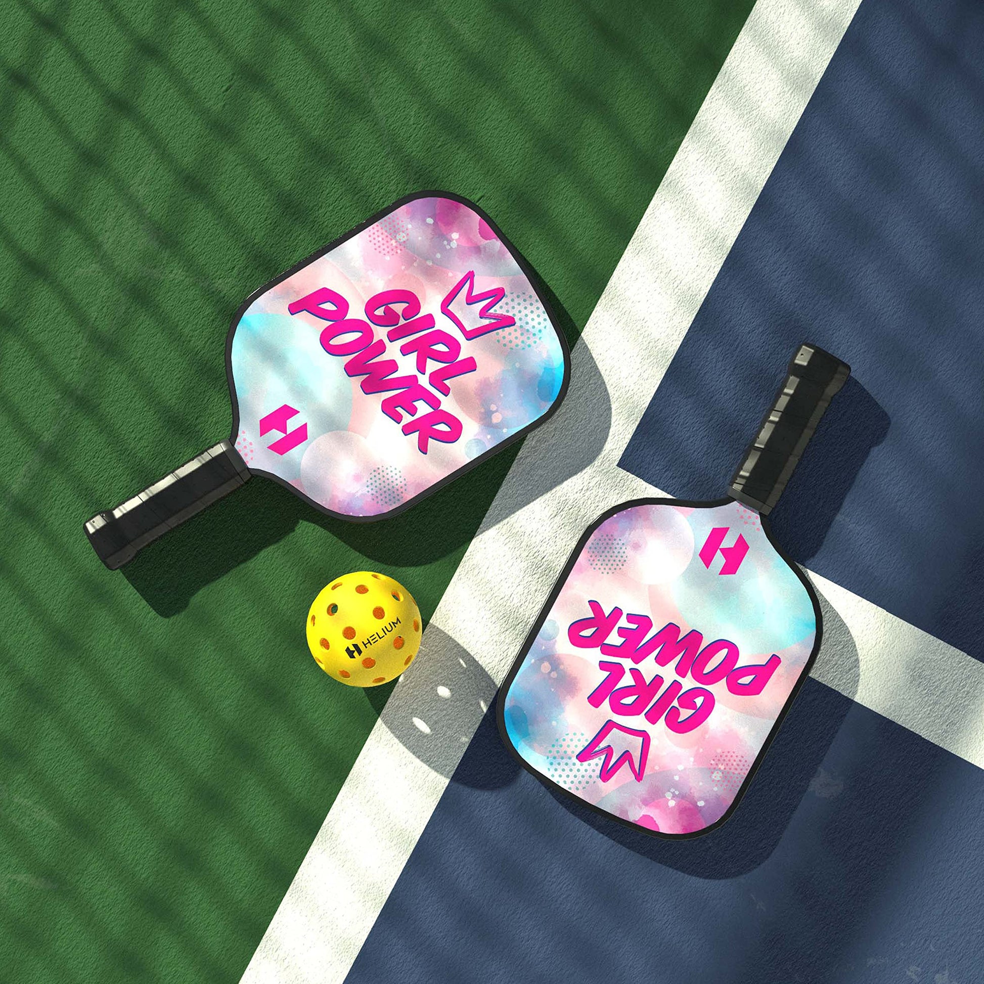 Helium Paleta de Pickleball para niños (2 Unidades, Girl Power), tamaño Infantil, núcleo de Panal, Cara de Impacto de Grafito, Agarre cómodo Premium, Pala de Pickleball y Bolsa con cordón