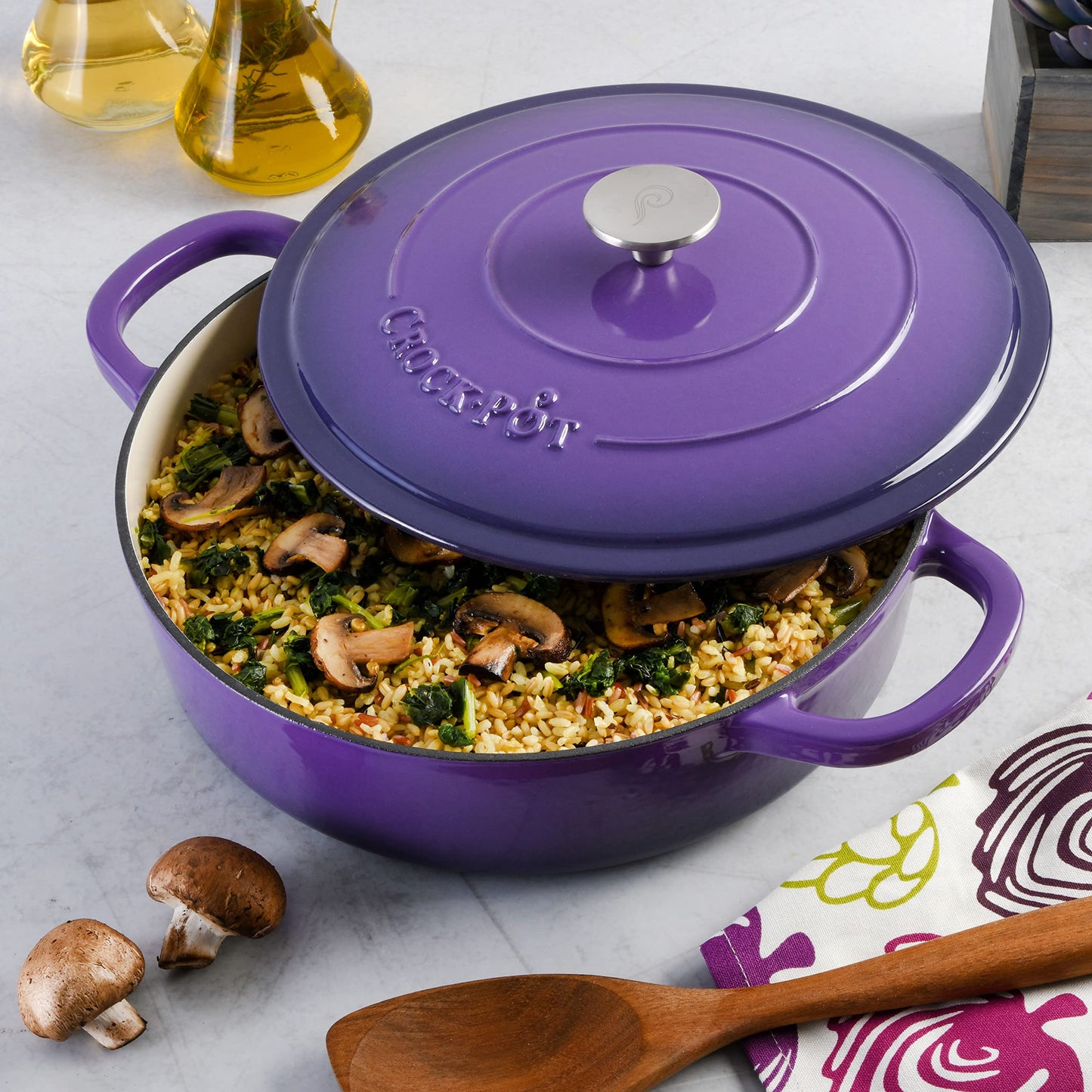 Crock-Pot - Estofador artesanal de hierro fundido esmaltado con tapa, 5 cuartos de galón, morado lavanda