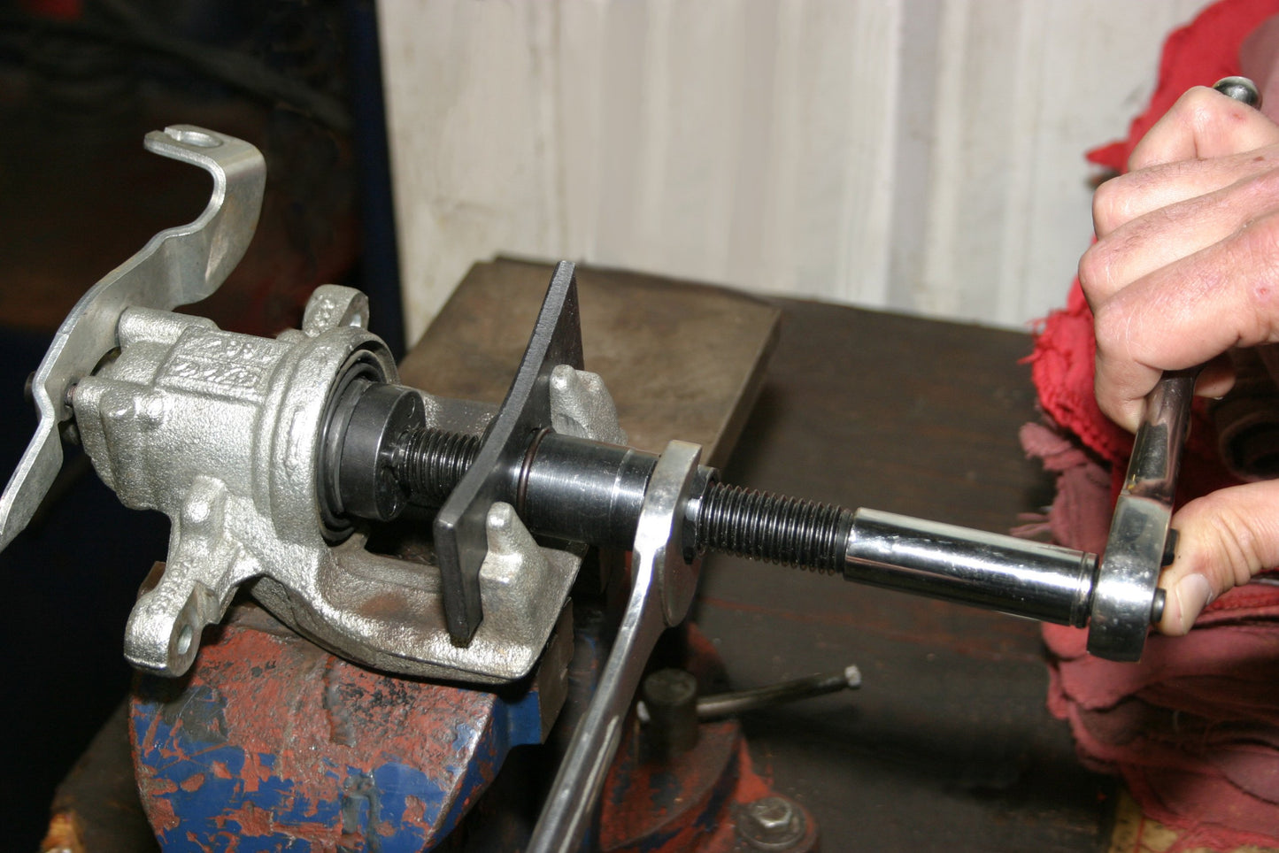 Lisle 25000 Freno de Disco Trasero Calibre Herramienta.