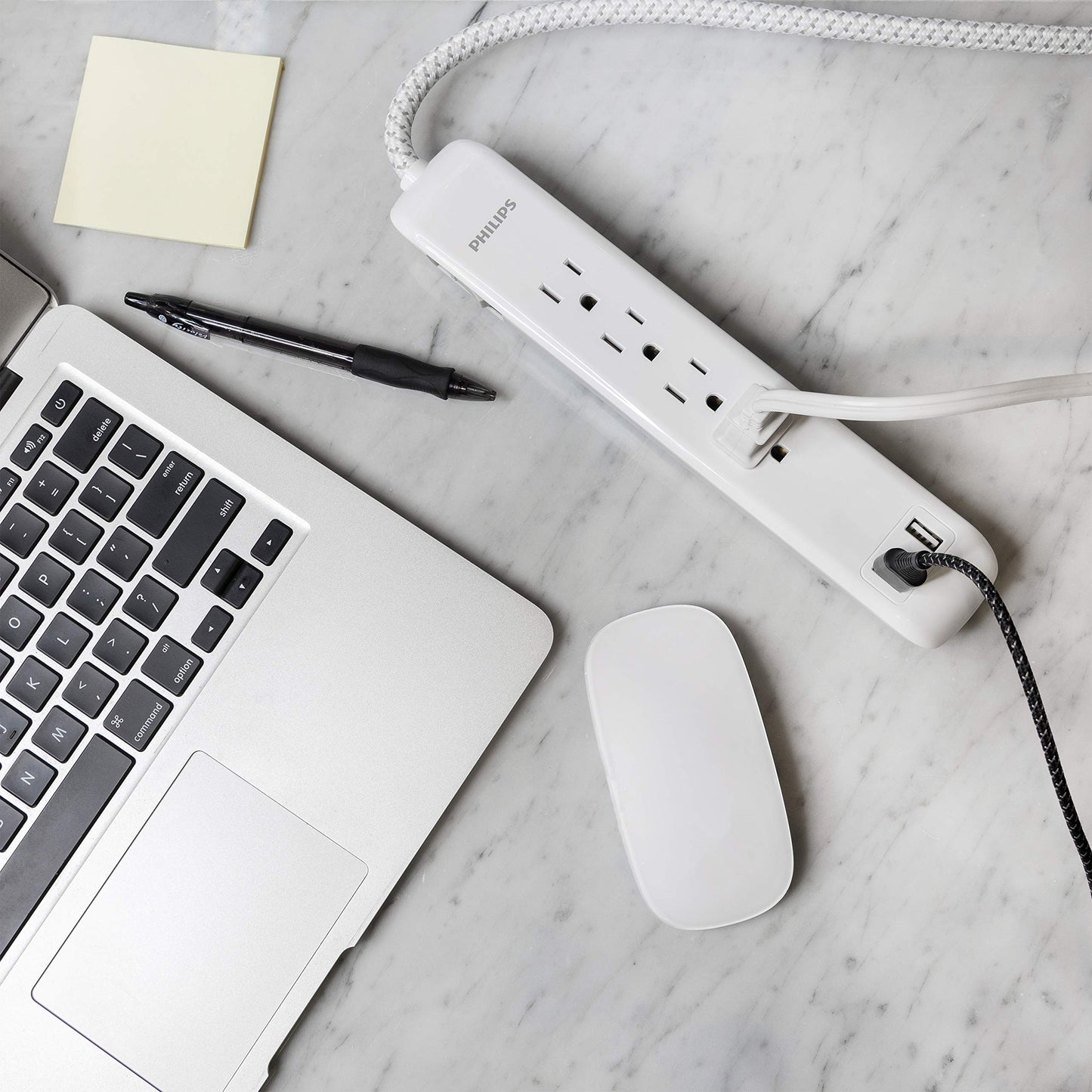 PHILIPS Protector contra sobretensiones de regleta de 4 Salidas con 2 Puertos USB, Cable de alimentación de 1,2 m, Enchufe Plano, 720 Julios, Blanco, SPC6244WCT1 / 37