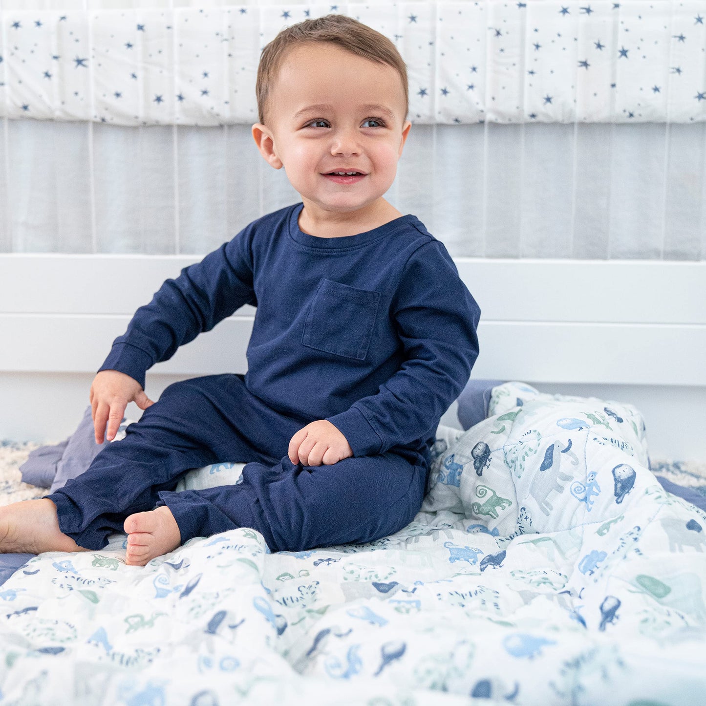 aden + anais Essentials - Juego de ropa de cama de 3 piezas, manta de algodón, sábana para cuna, falda para cuna, hora de soñar