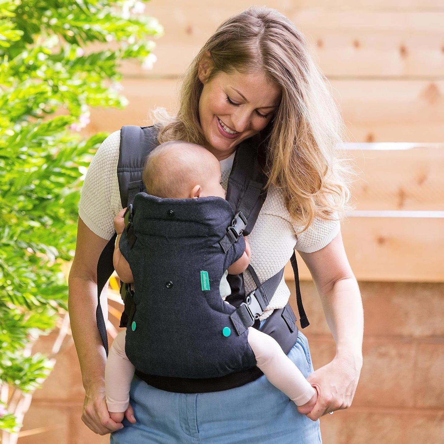 Infantino Flip 4-in-1 Convertible Carrier - BLACK