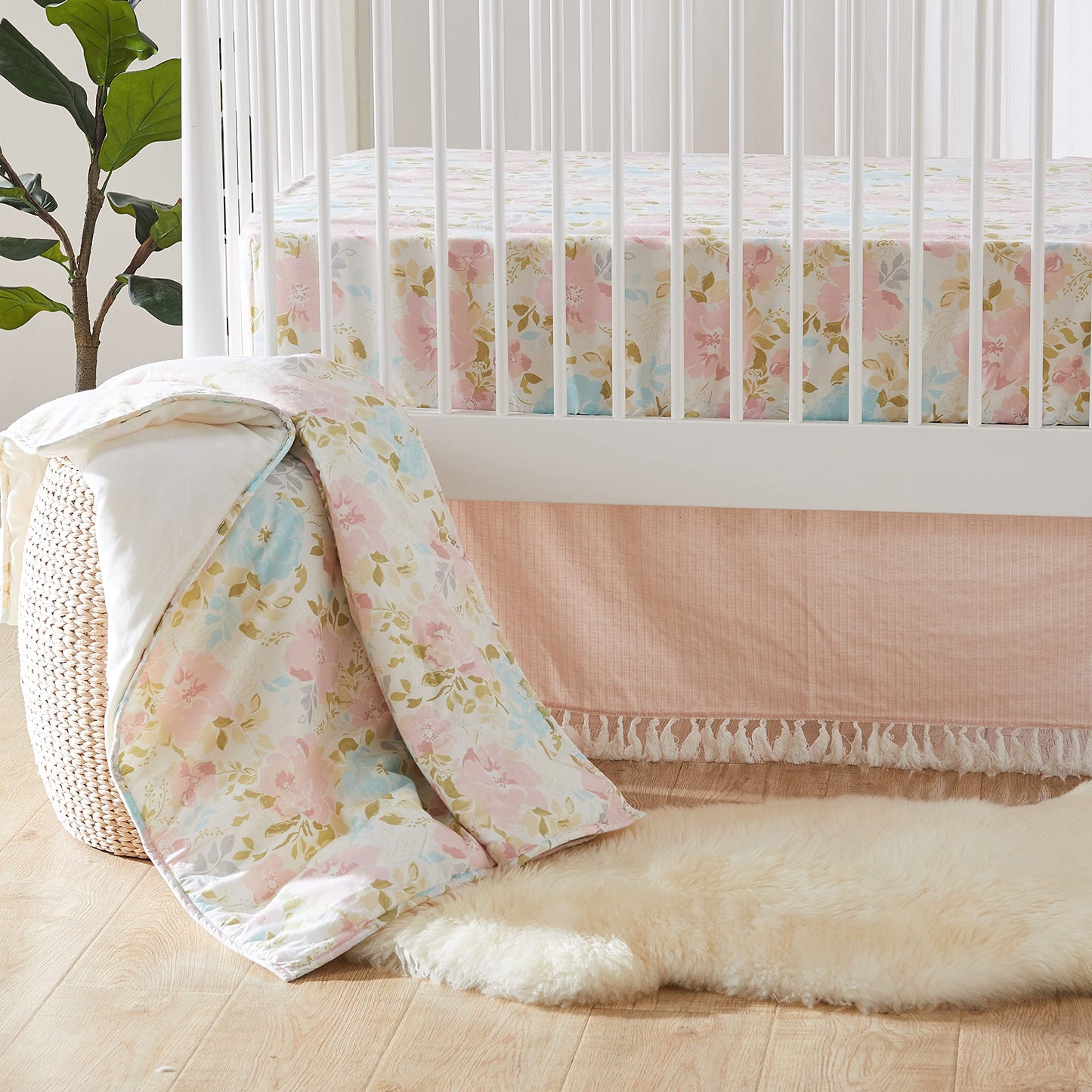 Levtex Baby Nest & Nod Amelia - Juego de ropa de cama de 3 piezas, algodón, color rosa (colcha, volante, sábana bajera para cuna)