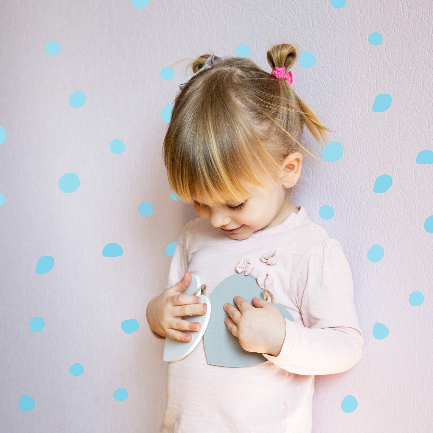 Vinilo de pared azul DOTS calcomanía 144 piezas Decoración de círculos de guardería, diseño original de artista Vieli Arte. Adhesivo de lunares para niños. Decoración para dormitorio con círculo