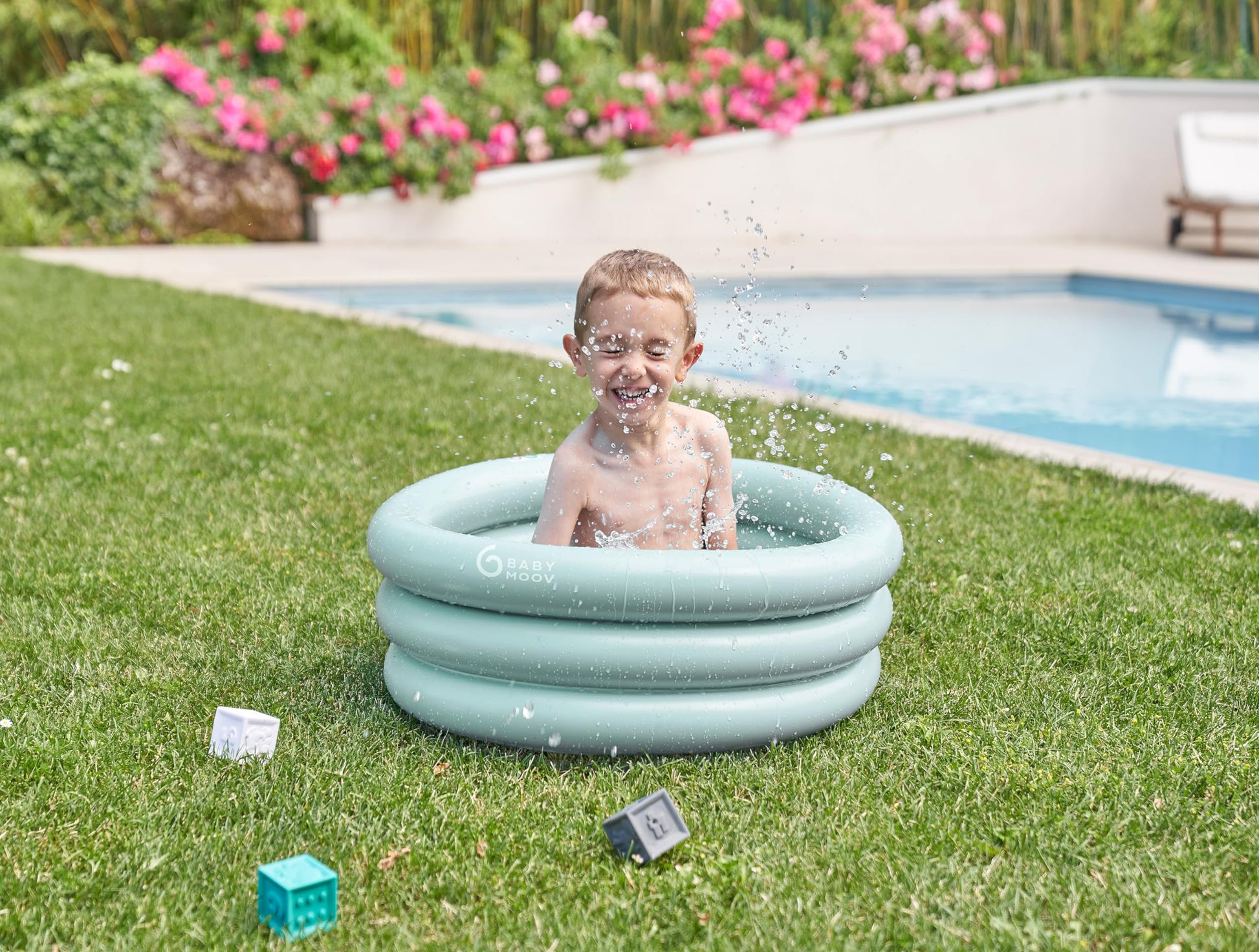 Babymoov Inlatable Bathtub & Pool - Safe, Portable & Grows with Baby (from 0+ Newborn Insert Included)