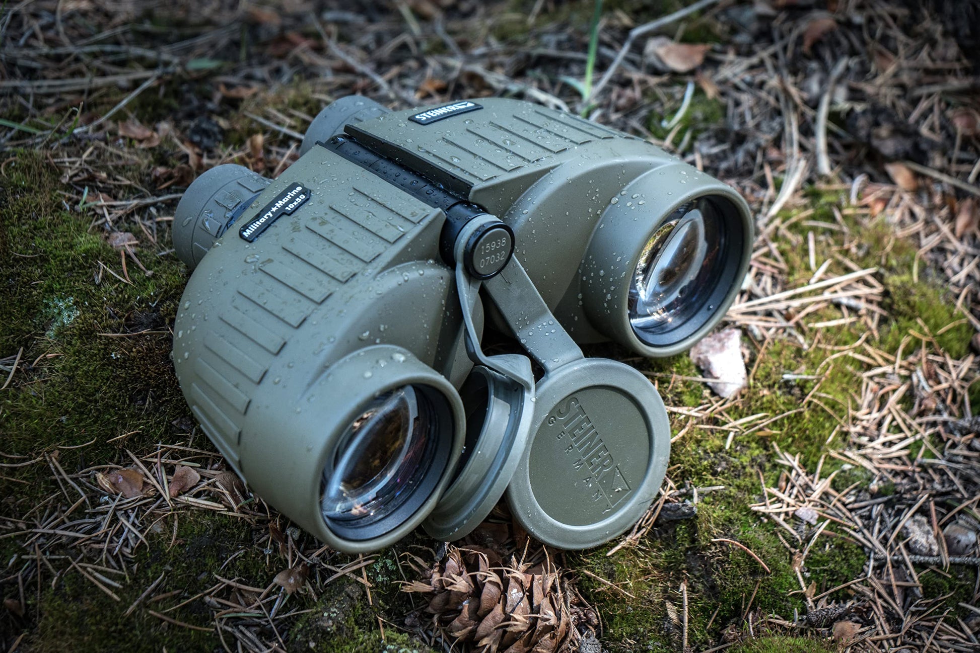 Binoculares Steiner Military-Marine Verde 7x50 Ligereza y Precisión Táctica Impermeables