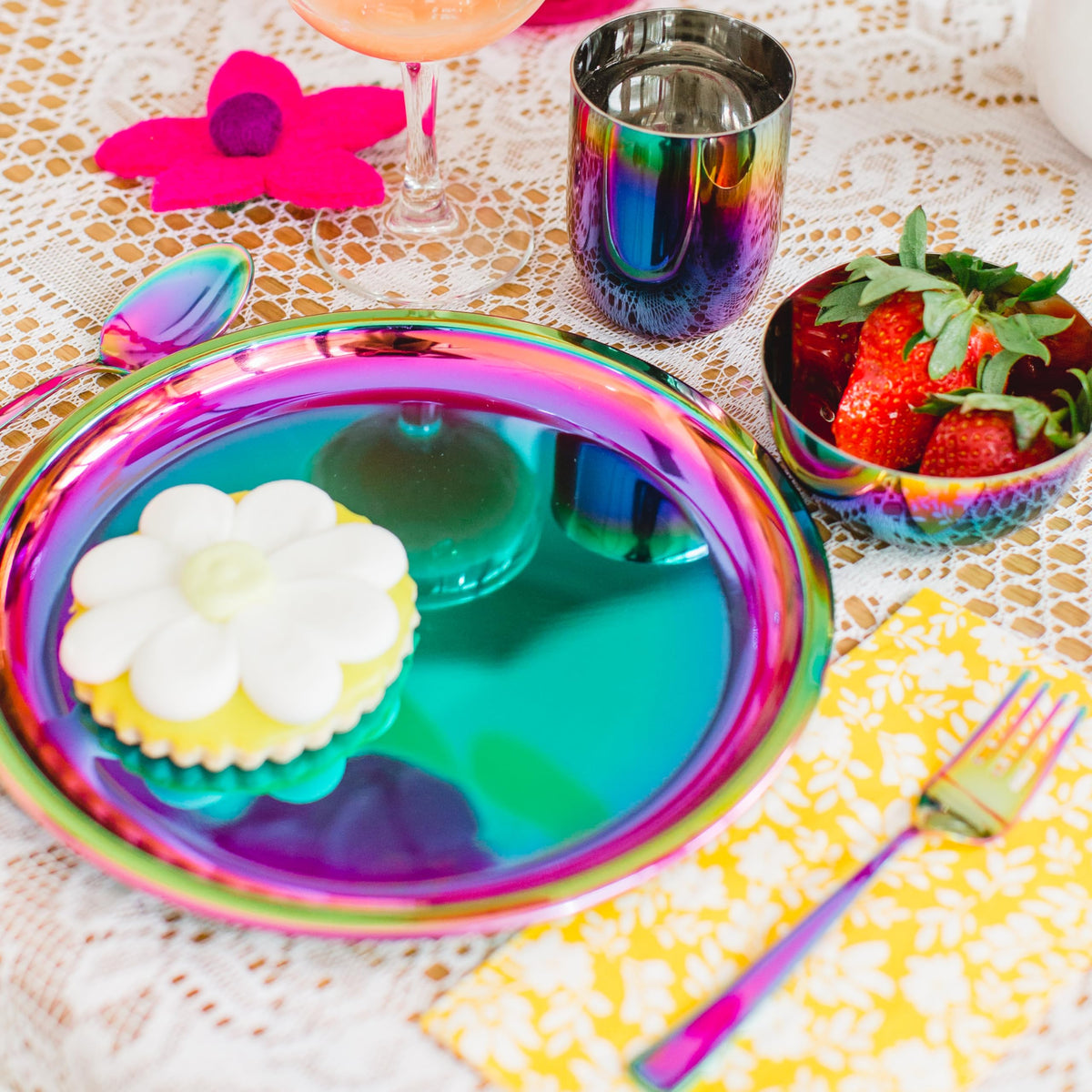 Ahimsa Utensilios de acero inoxidable para niños, juego de 8 piezas de tenedor y cuchara para niños, juego de cubiertos arcoíris diseñado por pediatras, 100% última intervensión de BPA y apto para