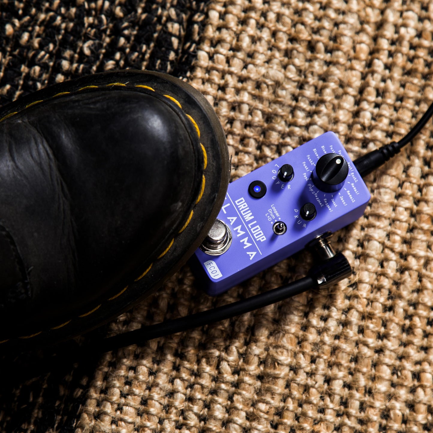 Pedal Looper de Guitarra Flamma FC01 Negro con Máquina de Tambores 2 en 1