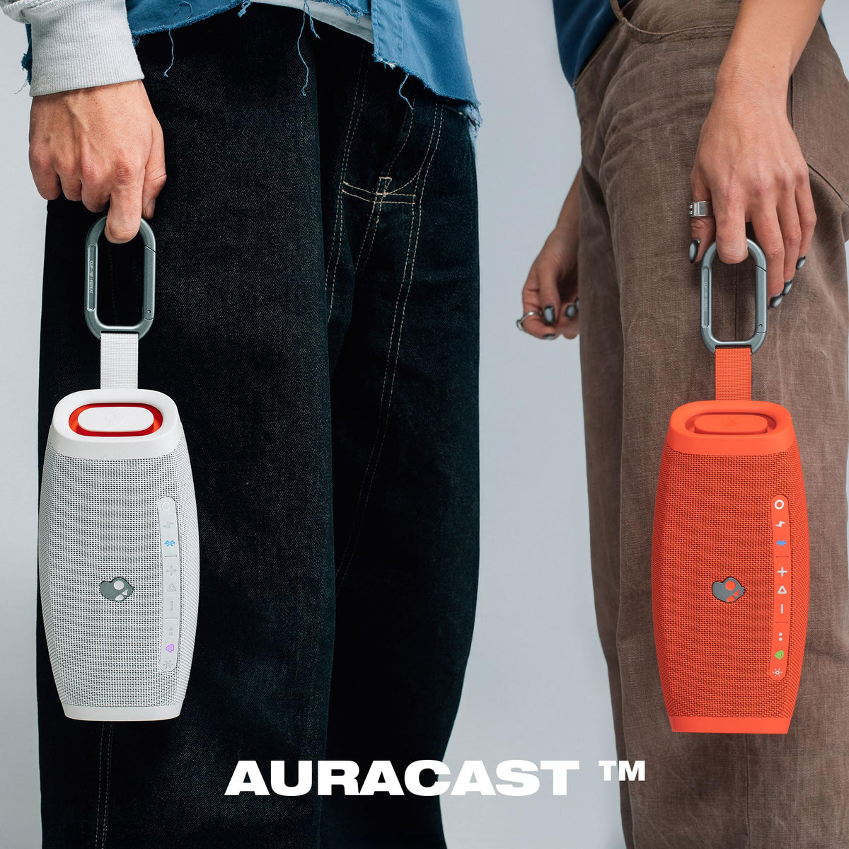 Altavoz Bluetooth Portátil Skullcandy Negro con Mosquetón y Correa Integrados, IPX7 Impermeable, Powerbank USB-C, Auracast Multi-Speaker Link y LED Lightshow