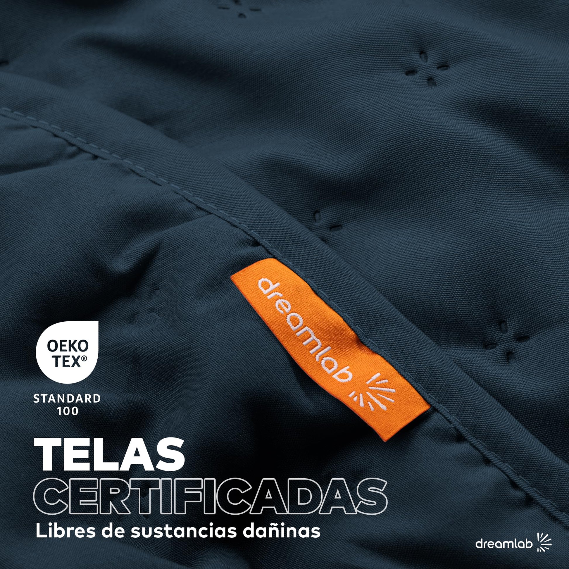 Dreamlab Colcha Ligera con 2 Fundas de Almohada, Capitonado, Ultra Suave. Hipoalergénico. Edrecolcha para Cama. Edredón para Verano y Todas Las Estaciones. (King Size 275x240 cm,Trébol,Azul Noche)