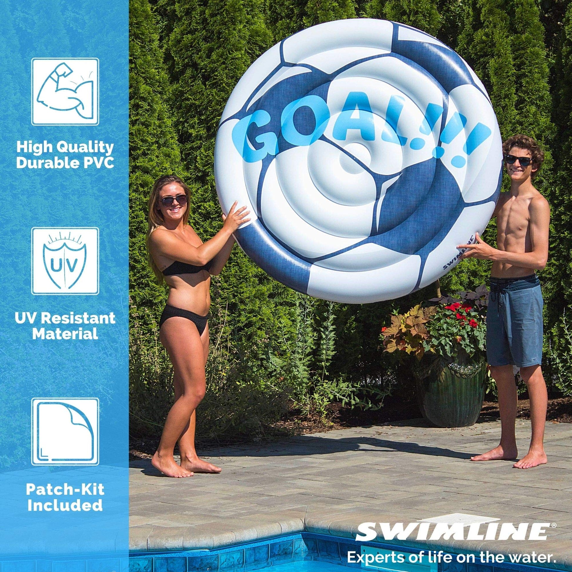 Balón de Fútbol Inflable Swimline Azul Blanco para Montar en la Piscina