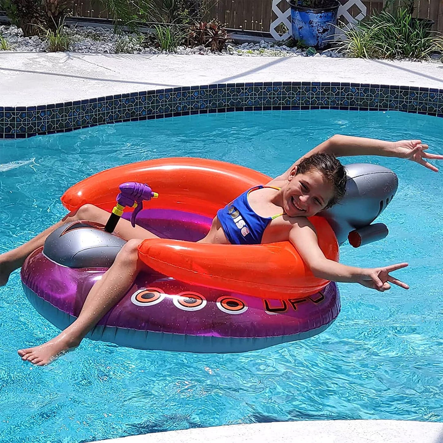 Flotador Swimline UFO 45 Inch Spaceship Squirter