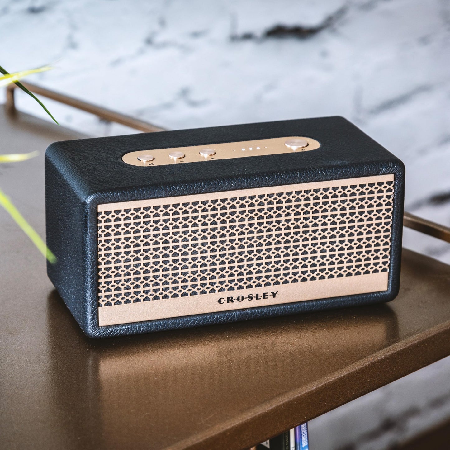 Crosley CR3113A-BK Montero - Altavoz Bluetooth Recargable portátil pequeño, Color Negro