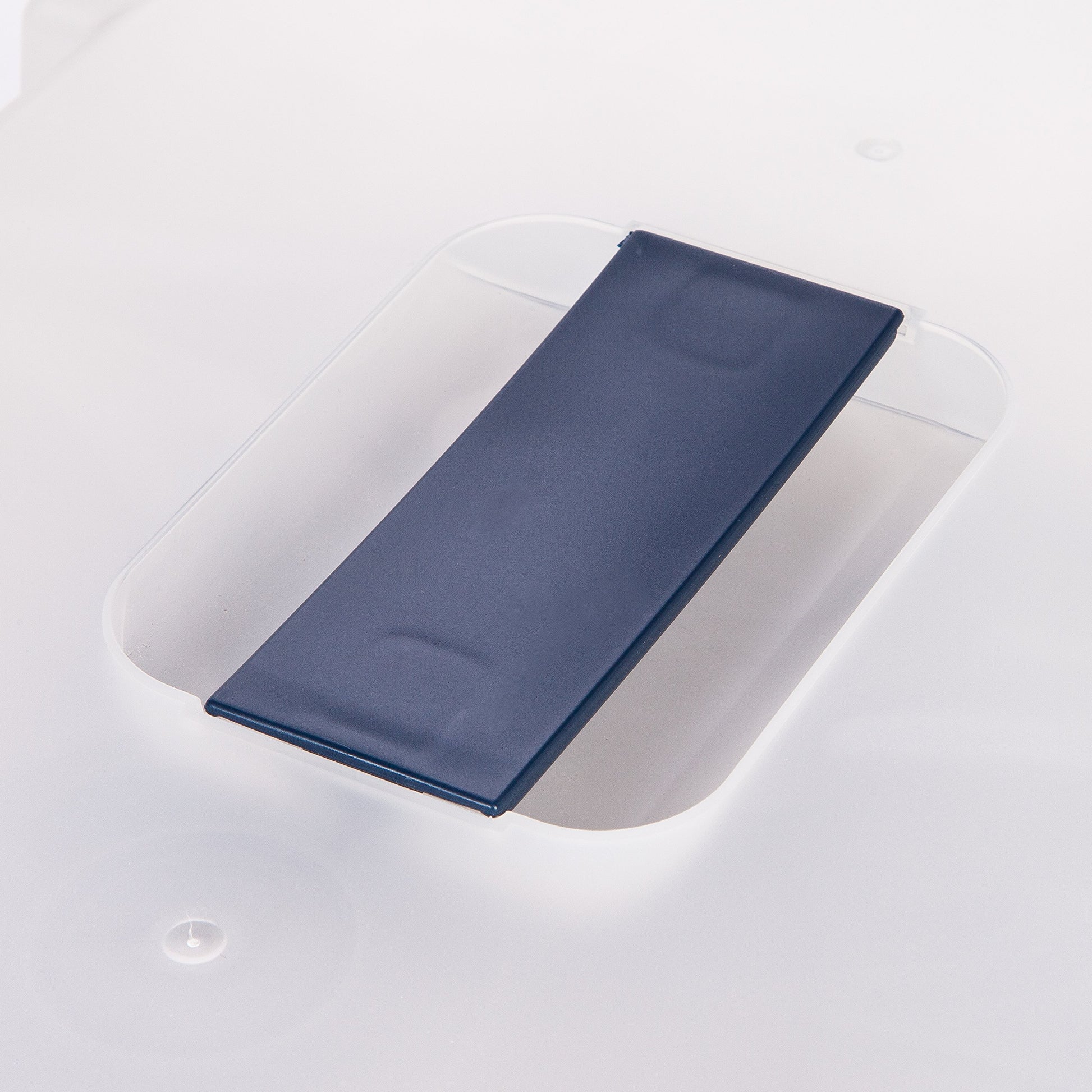 IRIS USA Caja de Arena para Gatos Grande con Cubierta Frontal con Abertura y Paleta, Bandeja de Arena para Gatos con Capucha y Puerta de Entrada para Privacidad, Marino