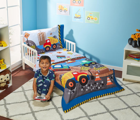 EVERYDAY KIDS Juego de ropa de cama de 4 piezas para niños pequeños - Under Construction - Incluye edredón, sábana encimera, sábana bajera y funda de almohada reversible
