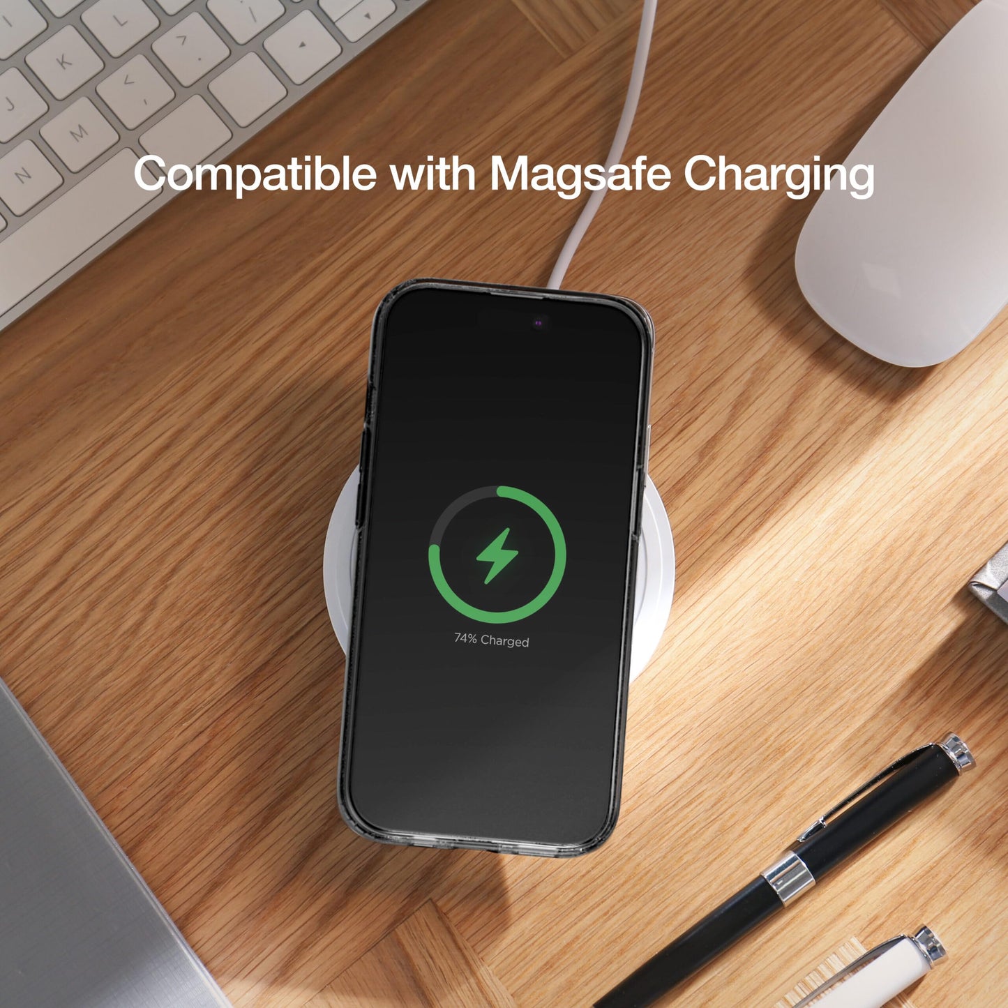 Funda magnética recubierta diseñada para iPhone 15 Pro con funda de clip para cinturón, compatible con MagSafe (transparente)