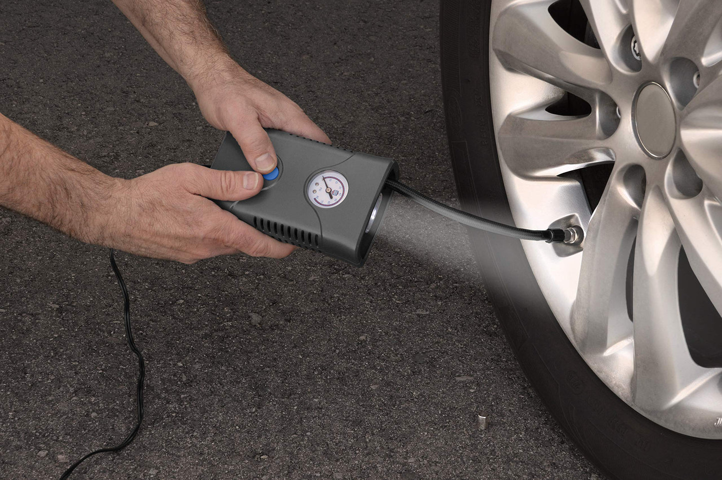 Bell Automotive 22-5-17010-MG - Inflador de neumáticos Ultra Compacto con Agarre de Overol