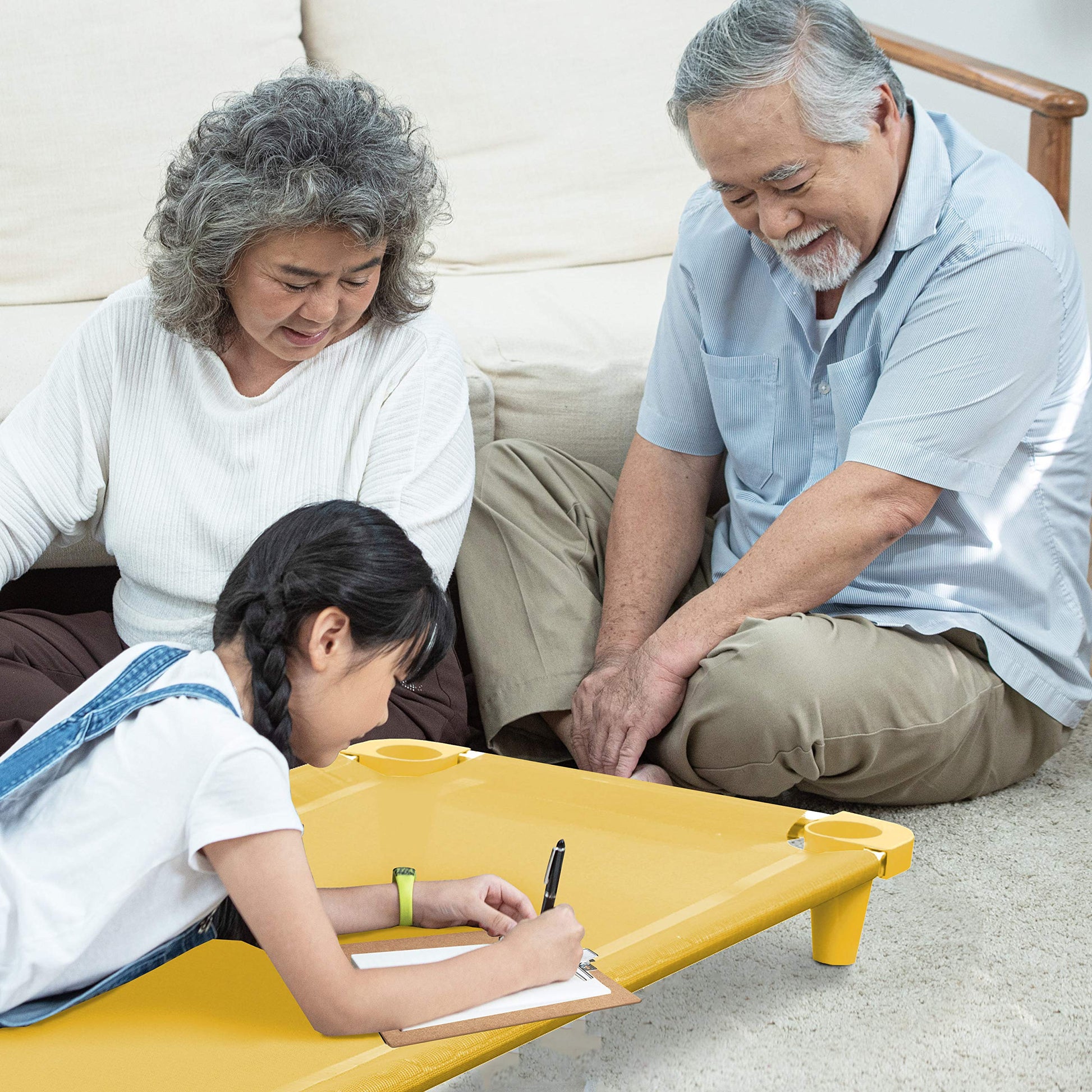 Acrimet - Cama para cuna infantil para niños, viajes, cuidado de día, 52 x 21 pulgadas, color amarillo, 1 paquete