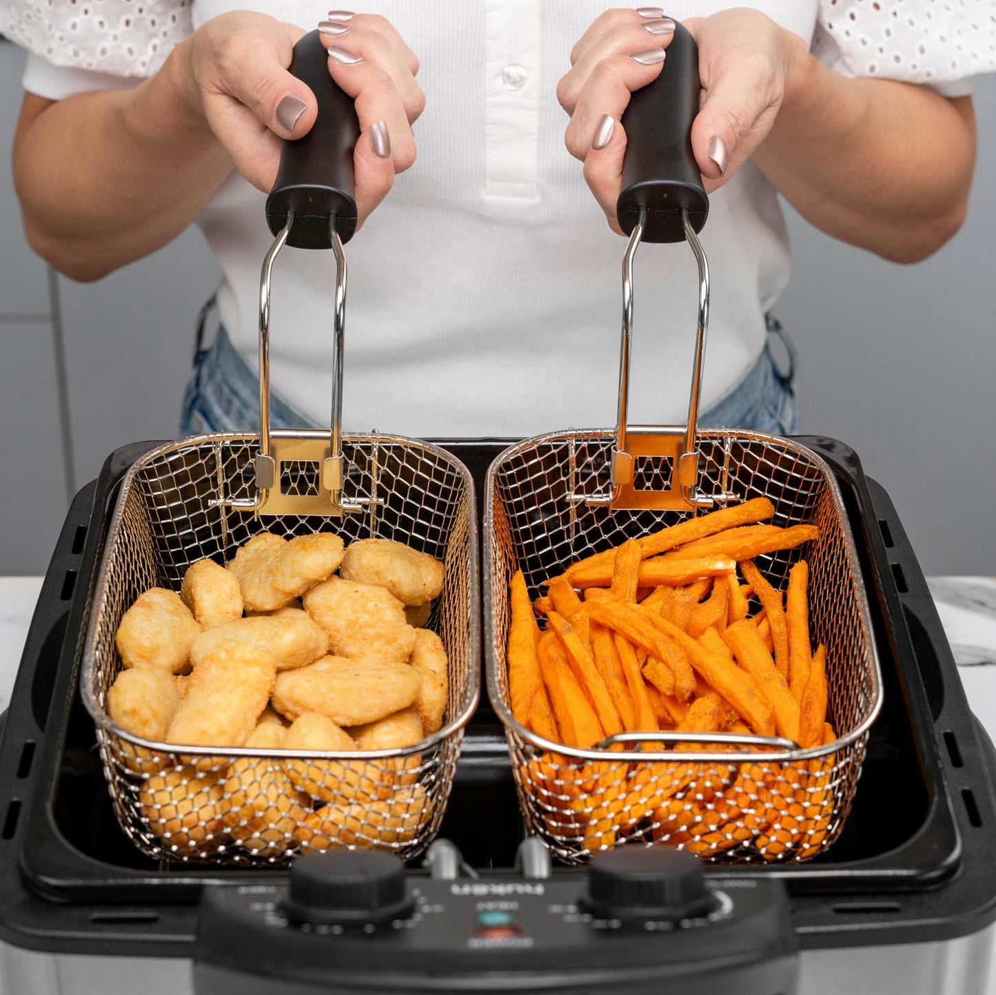 Hukën x MasterChef | Freidora de Aceite | Flash-Fry XL | Triple Basket | Capacidad 4 litros | Acero Inoxidable | Canastillas Removibles e intercambiables | 1700 W | MK-DF-4SSV2