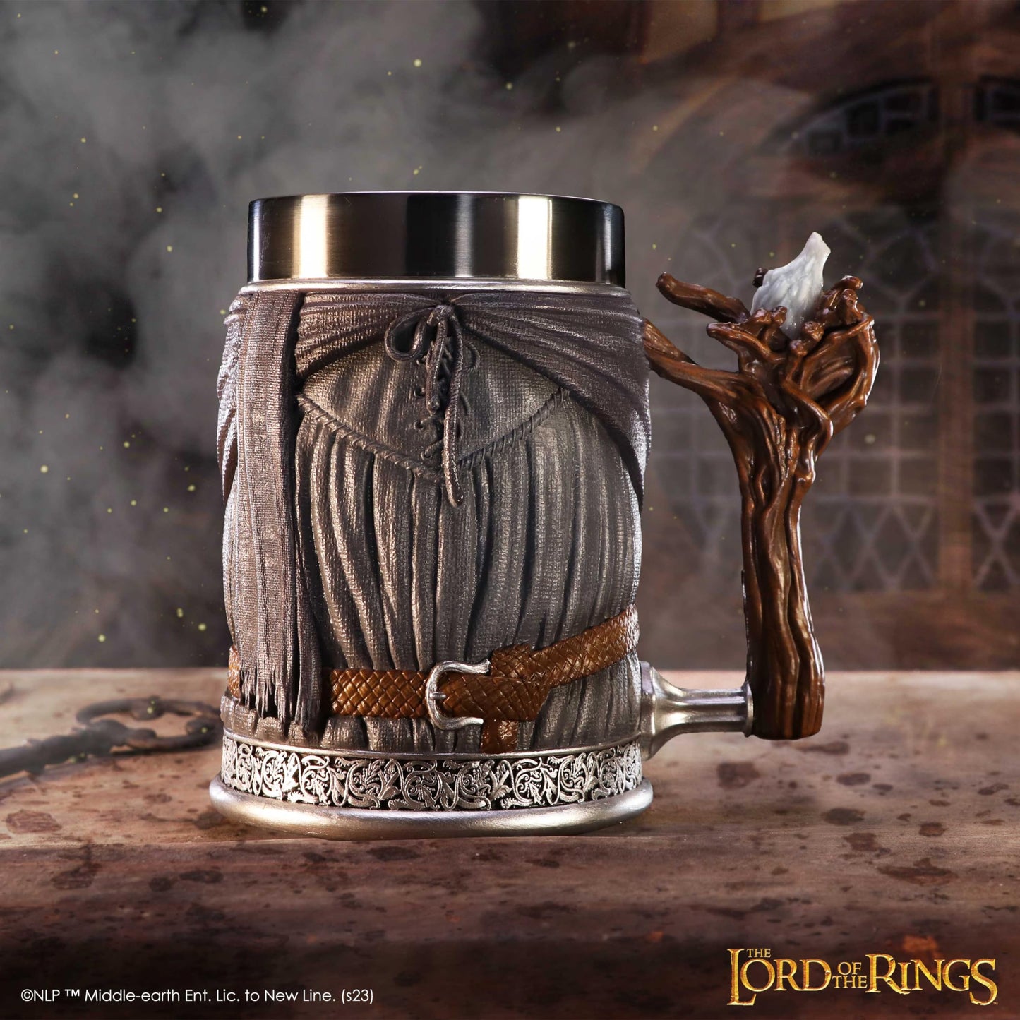 Tankard Nemesis Now Gris de Resina 15,5 cm Gandalf The Grey para Fans de El Señor de los Anillos