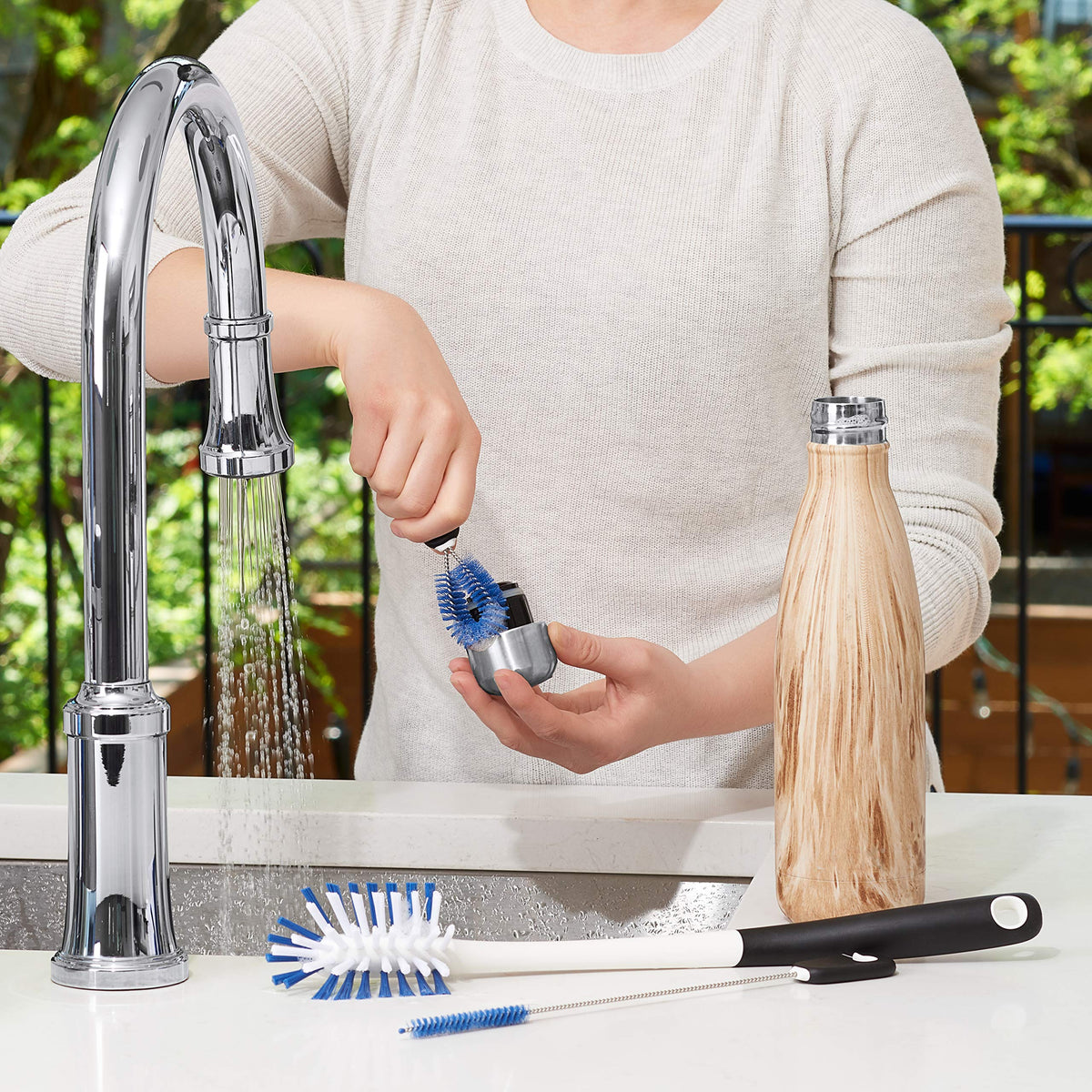 OXO Good Grips Juego de Limpieza para Botellas de Agua