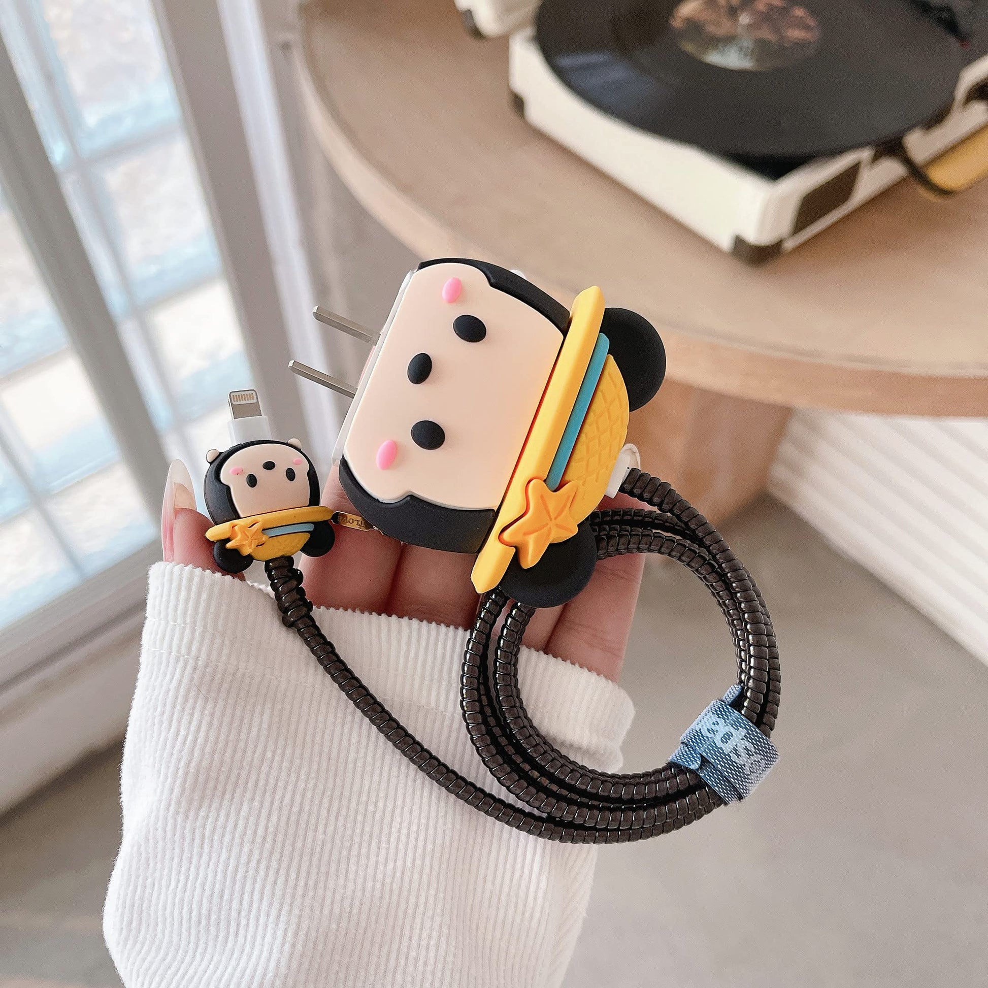Funda protectora para cargador de dibujos animados 3D, compatible con adaptador de corriente USB-C de 20 W y cable Lightning para Apple (mouse)