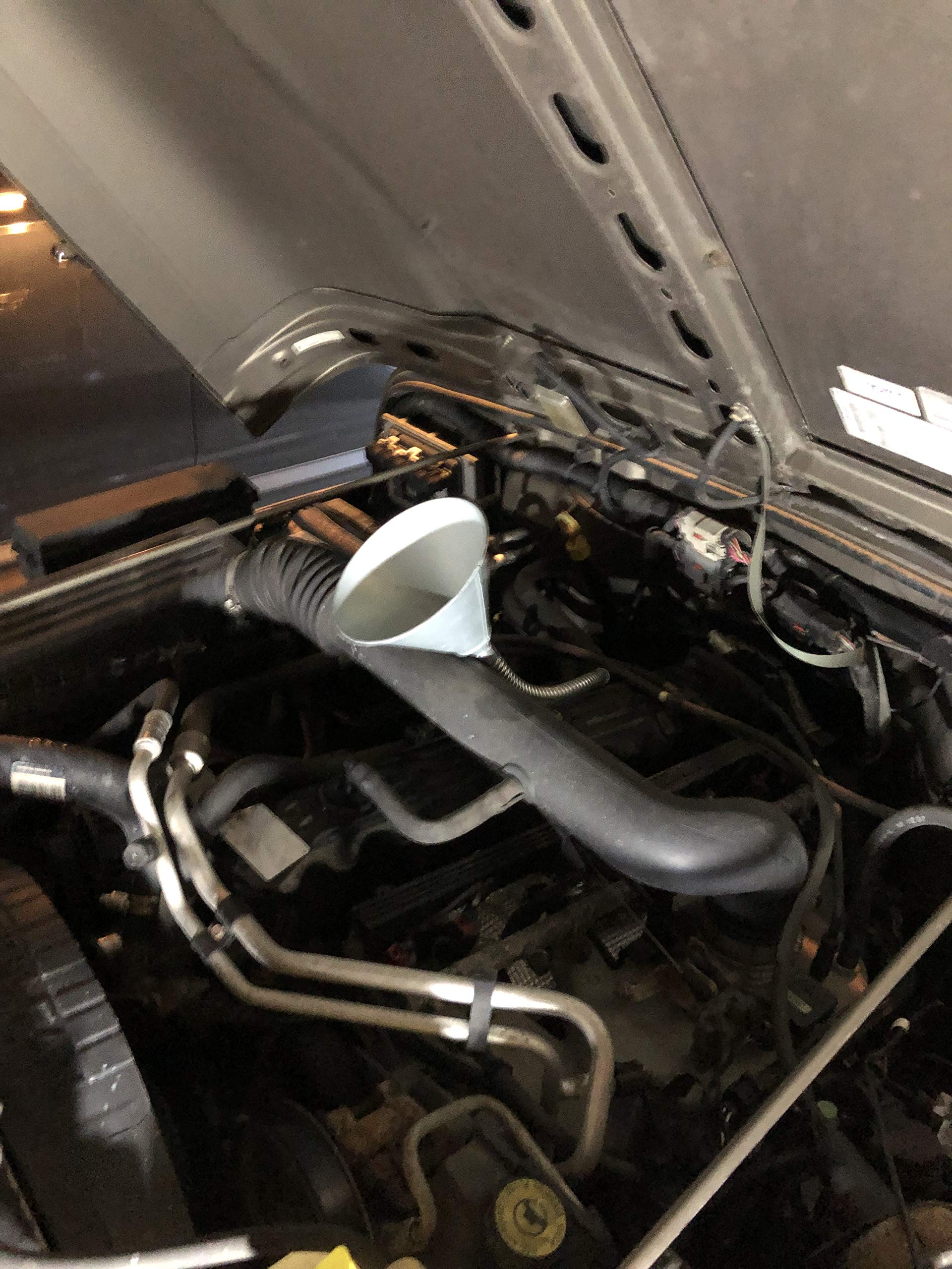 Embudo de Utilidad Plews LubriMatic Plata con Extensión Flexible de 12 Pulgadas 1 Cuarto de Galón