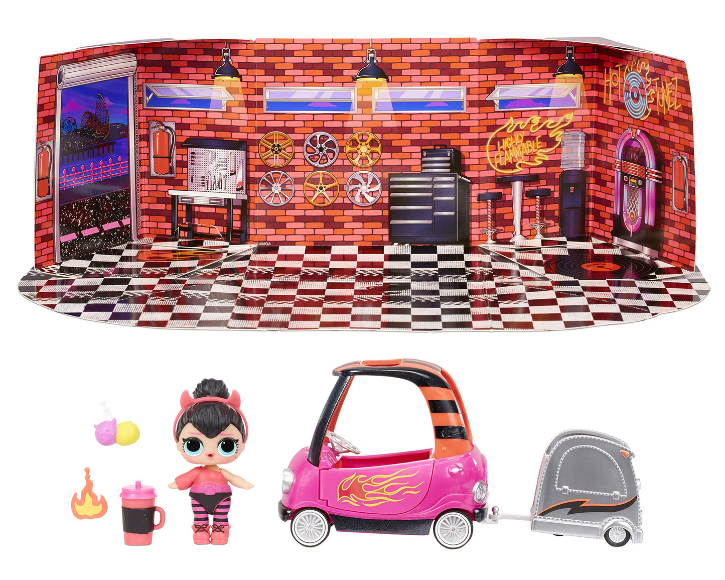 LOL Surprise Furniture con la Muñeca Spice de la Serie 2 - 10+ Sorpresas, Set de Auto, Accesorios y Más - Compatible con LOL Surprise House - Juego Plegable - Coleccionable - A partir de 3 años