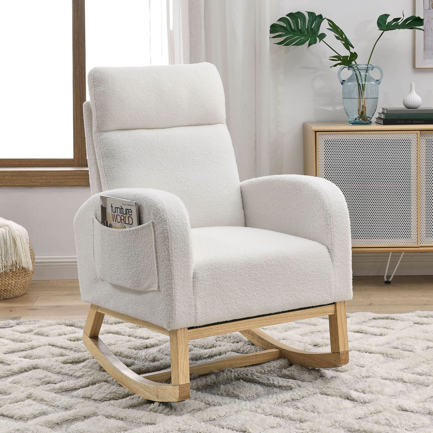 Krinana - Mecedora de guardería con patas de madera maciza, silla planeadora para guardería con dos bolsillos laterales, sillón basculante para sala de estar, recámara (blanco marfil, tela de peluche)