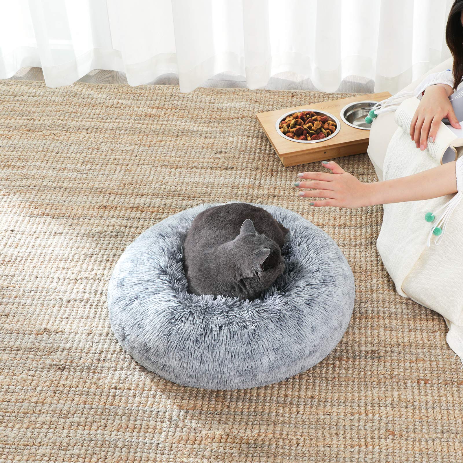 Feandrea Cama de Perros, Cama para Mascotas, Diámetro de 50 cm, Cojín Central Extraíble y Lavable, Alfombra de Felpa, Gris Ombré MPGW037G01