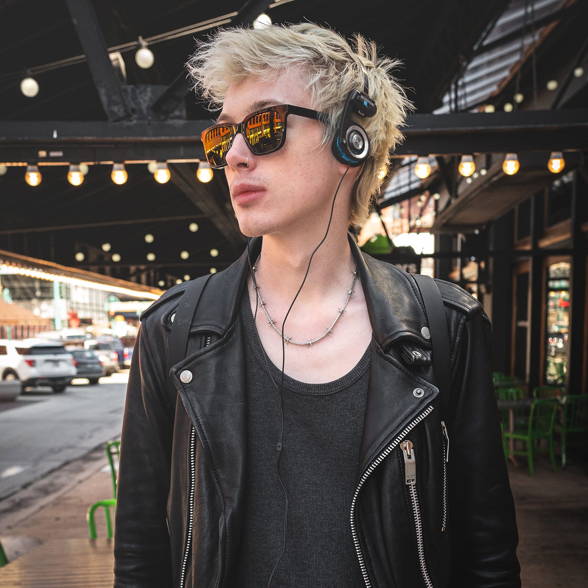Koss Porta Pro auriculares de diadema con funda, Negro/Plateado, Mediano