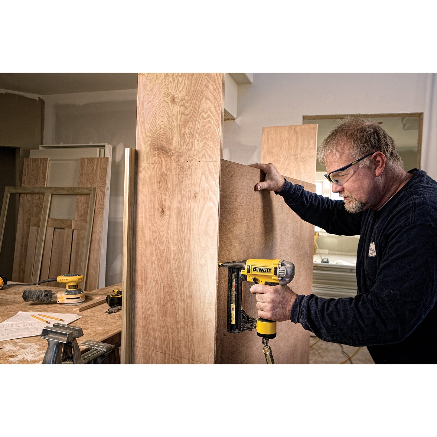 Dewalt DPG59-110C Refuerzo Rx-Bifocal 1.0 Lente transparente de alto rendimiento anteojos de seguridad con patillas de goma y funda protectora para anteojos