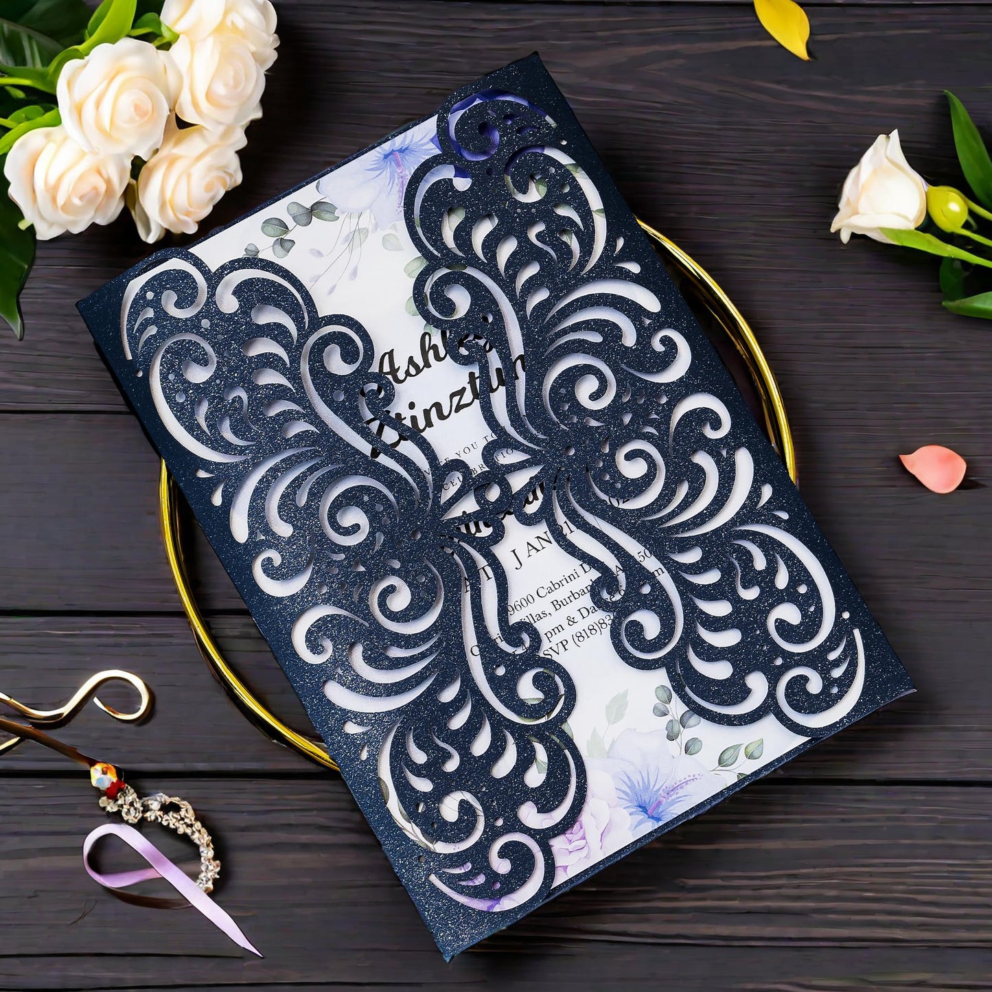YHOTA - 20 unidades de bolsillo para tarjetas de invitación de boda cortadas con láser con sobre para fiestas de cumpleaños, bebés o novias, para invitaciones de despedida de 5 x 7 pulgadas (azul