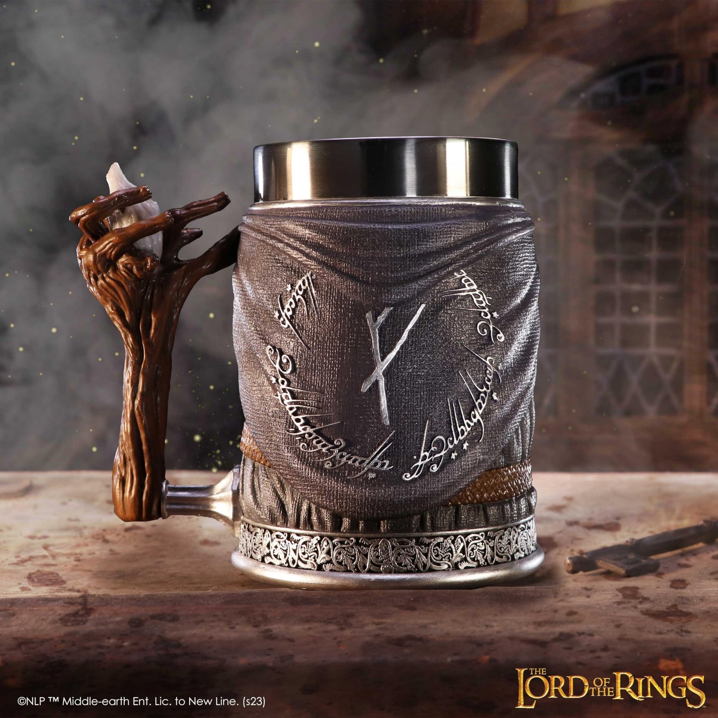 Tankard Nemesis Now Gris de Resina 15,5 cm Gandalf The Grey para Fans de El Señor de los Anillos