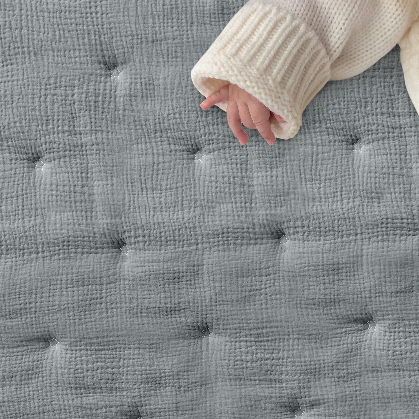 Levtex Baby - Juego de cama de cuna de muselina en la nube - Juego de cama para bebé - Estrellas grises y blancas - Muselina texturizada gris - Juego de 5 piezas incluye edredón, sábana bajera, dos