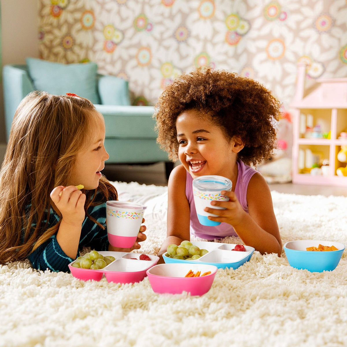 Munchkin® Splash™ Juego de suministros de alimentación para niños pequeños, incluye plato dividido, tazón y copa abierta, rociadores azules