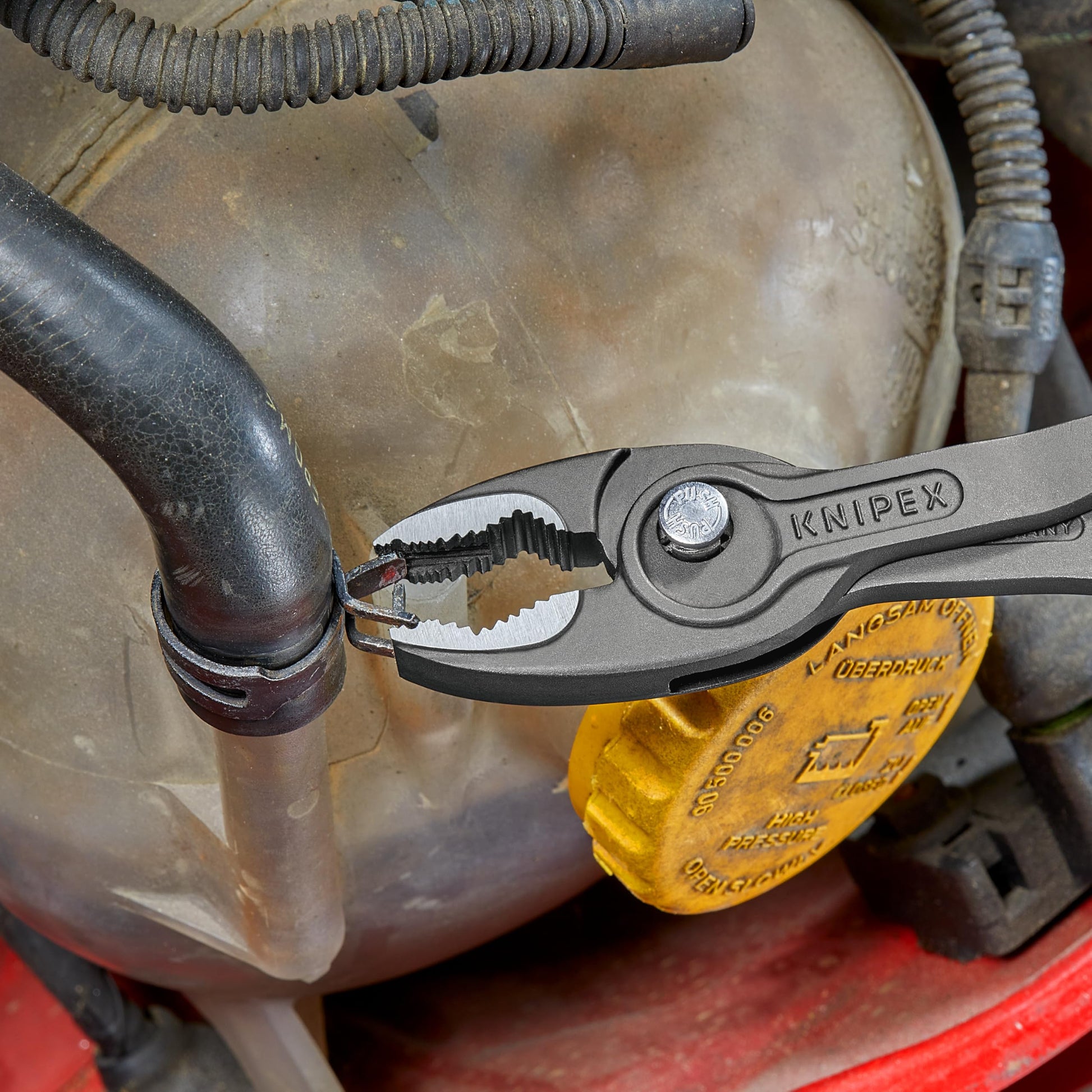Knipex TwinGrip - Alicates para juntas deslizantes (200 mm, 82 02 200 SB, color negro